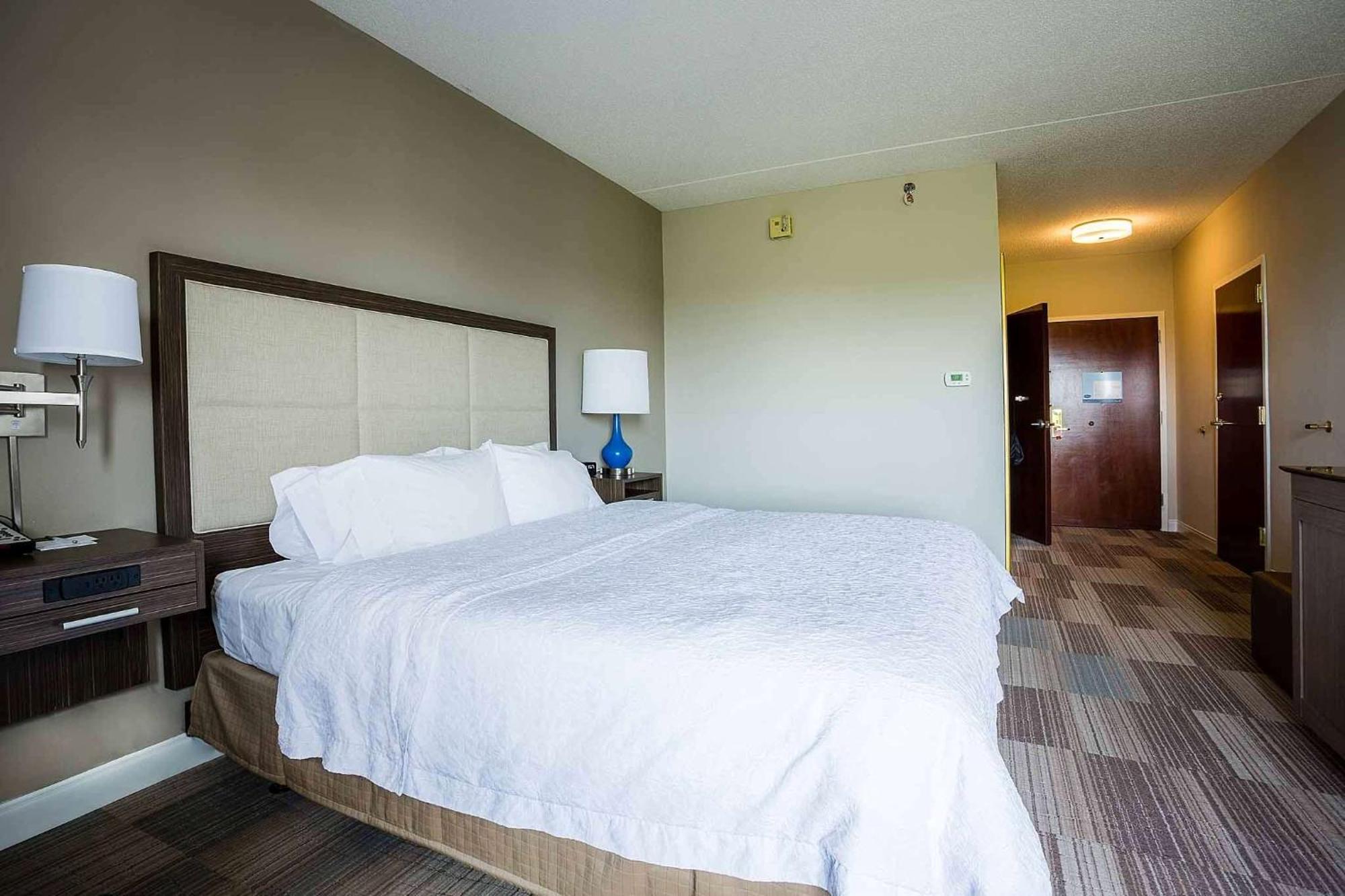 King Room - Mobility Access/Non-Smoking