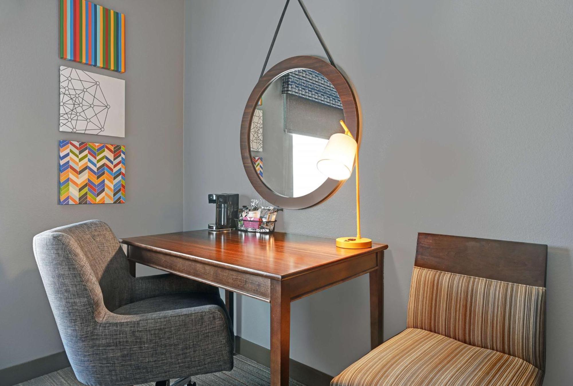 Queen Room with Two Queen Beds - Hearing Access/Non-Smoking,1278697525:JPEG