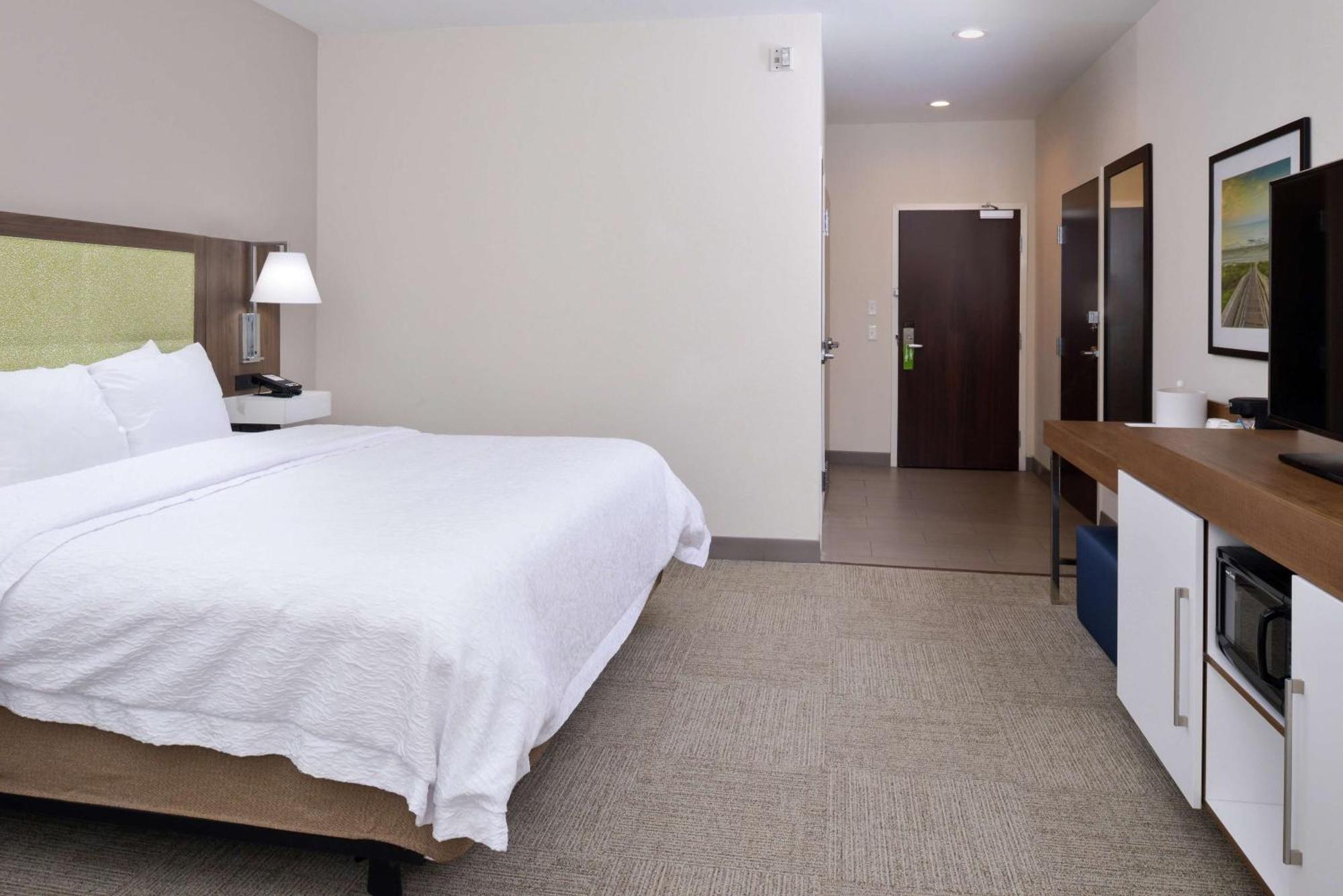 King Room Mobility Access or Non-Smoking
