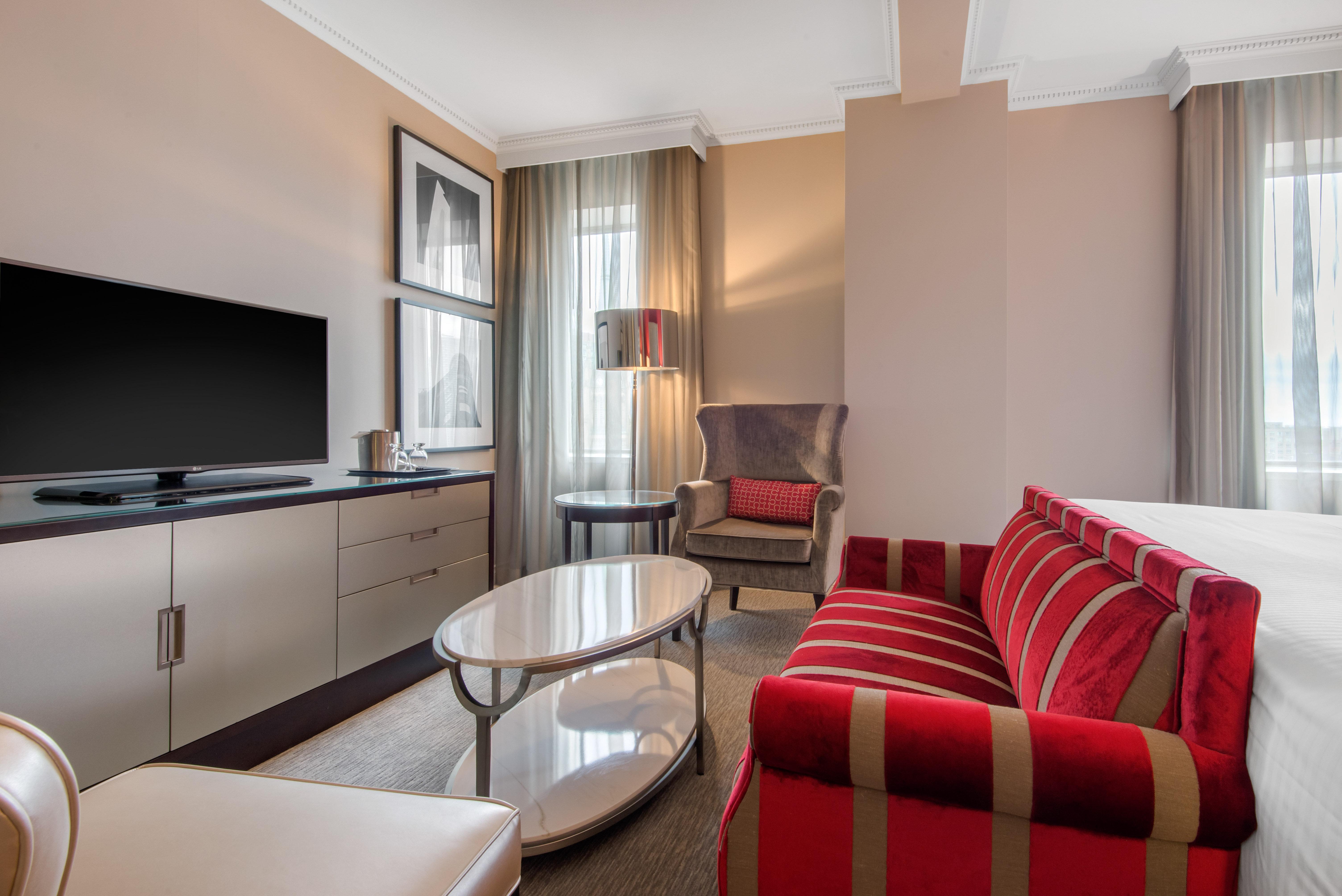 Premier Room 1 King Bed