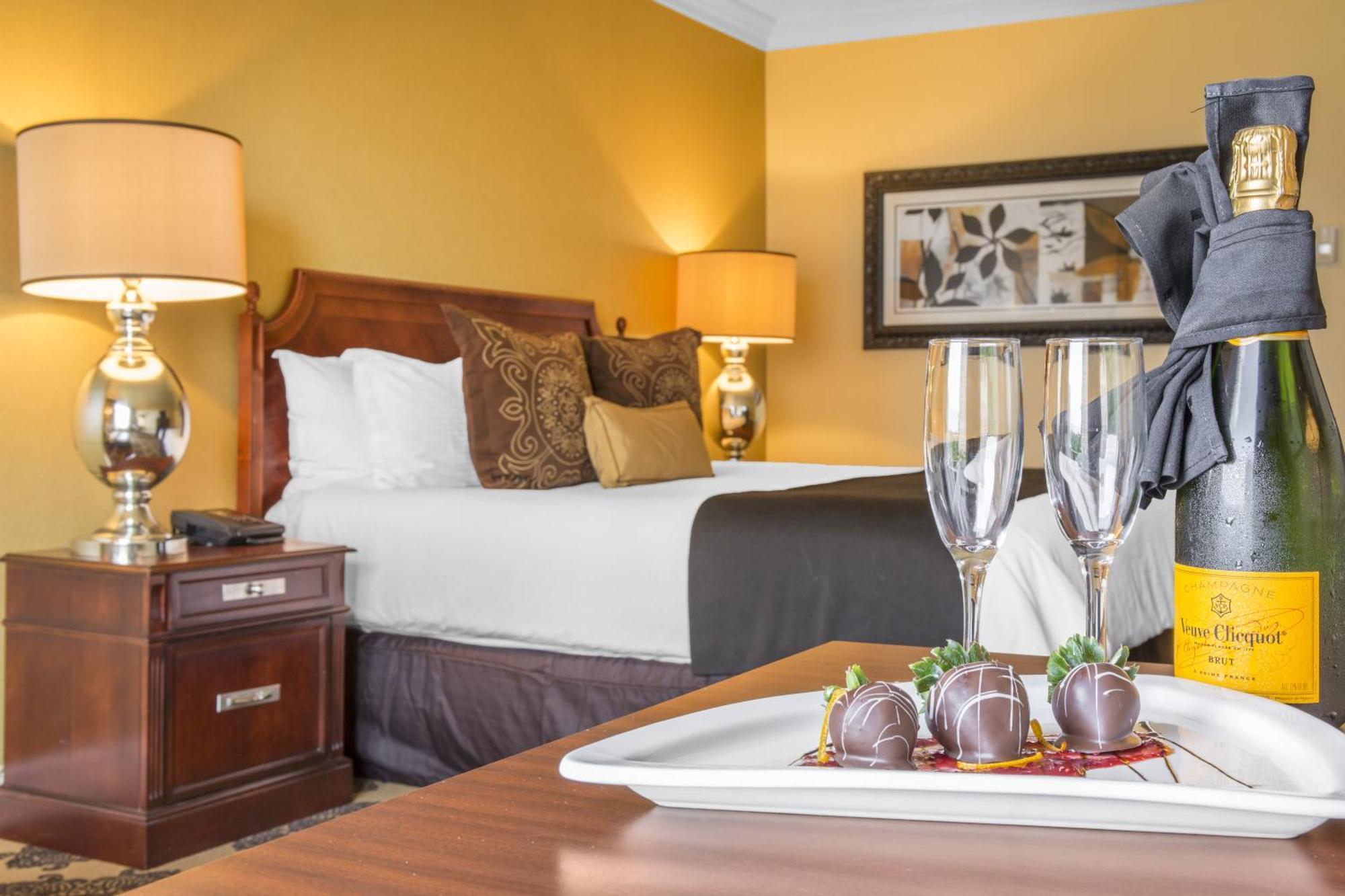 Premier Signature City view 1 King Bed