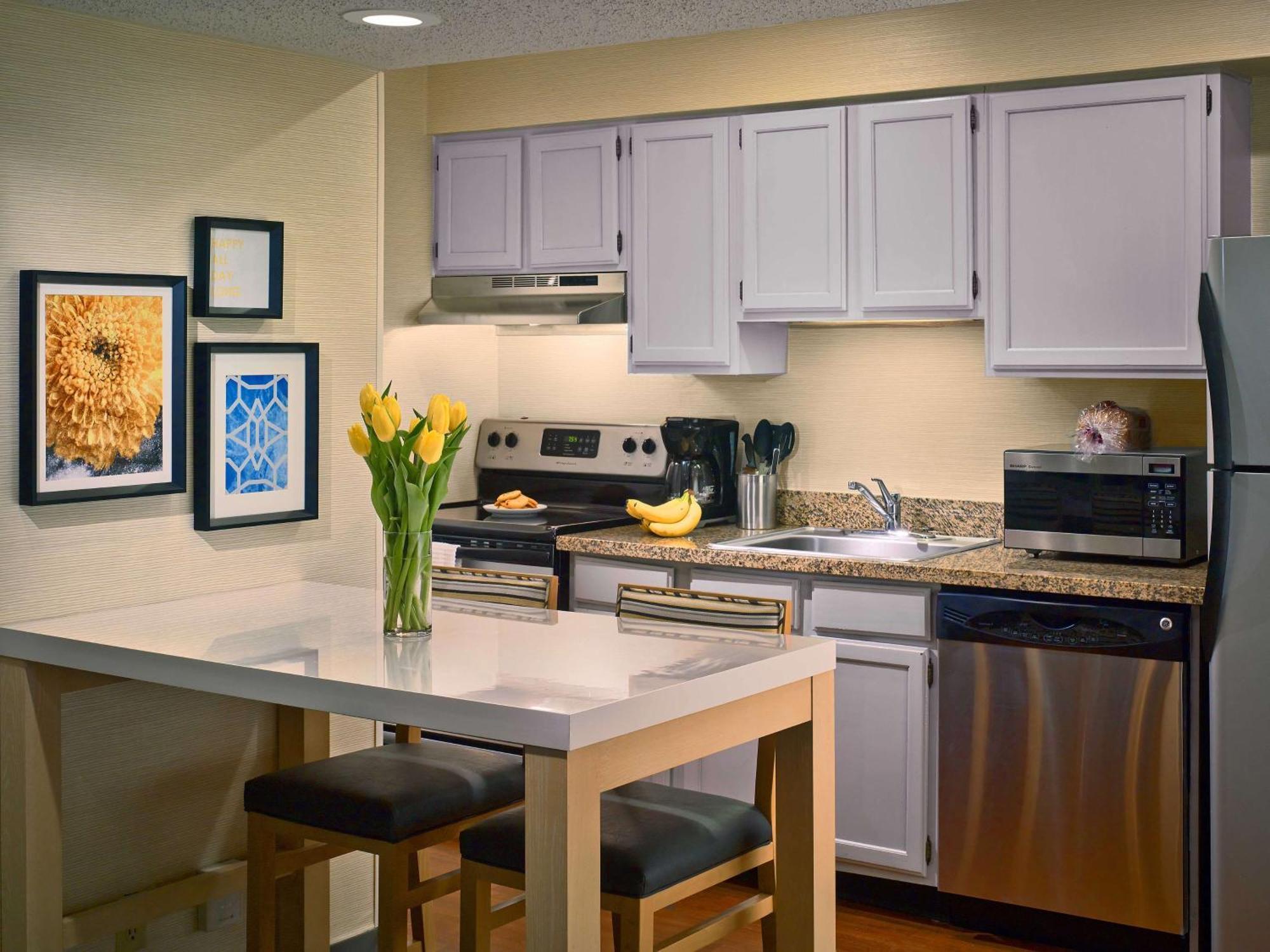 King Studio Suite