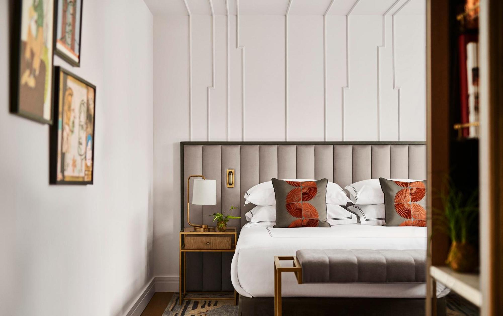 Deluxe Room,1555441732:JPEG