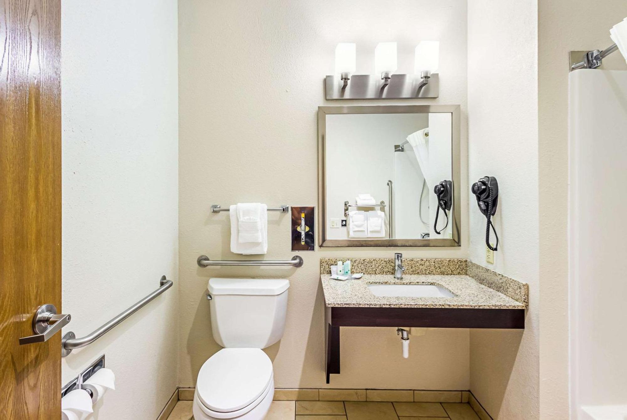 Suite Two Queen Beds Accessible or Non-Smoking or No Pets or Sofa bed