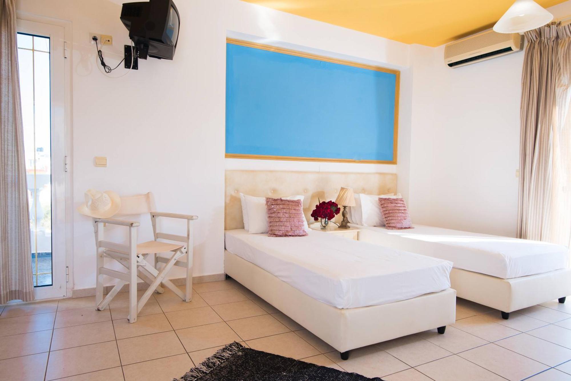 Standard Triple Studio Side Sea View