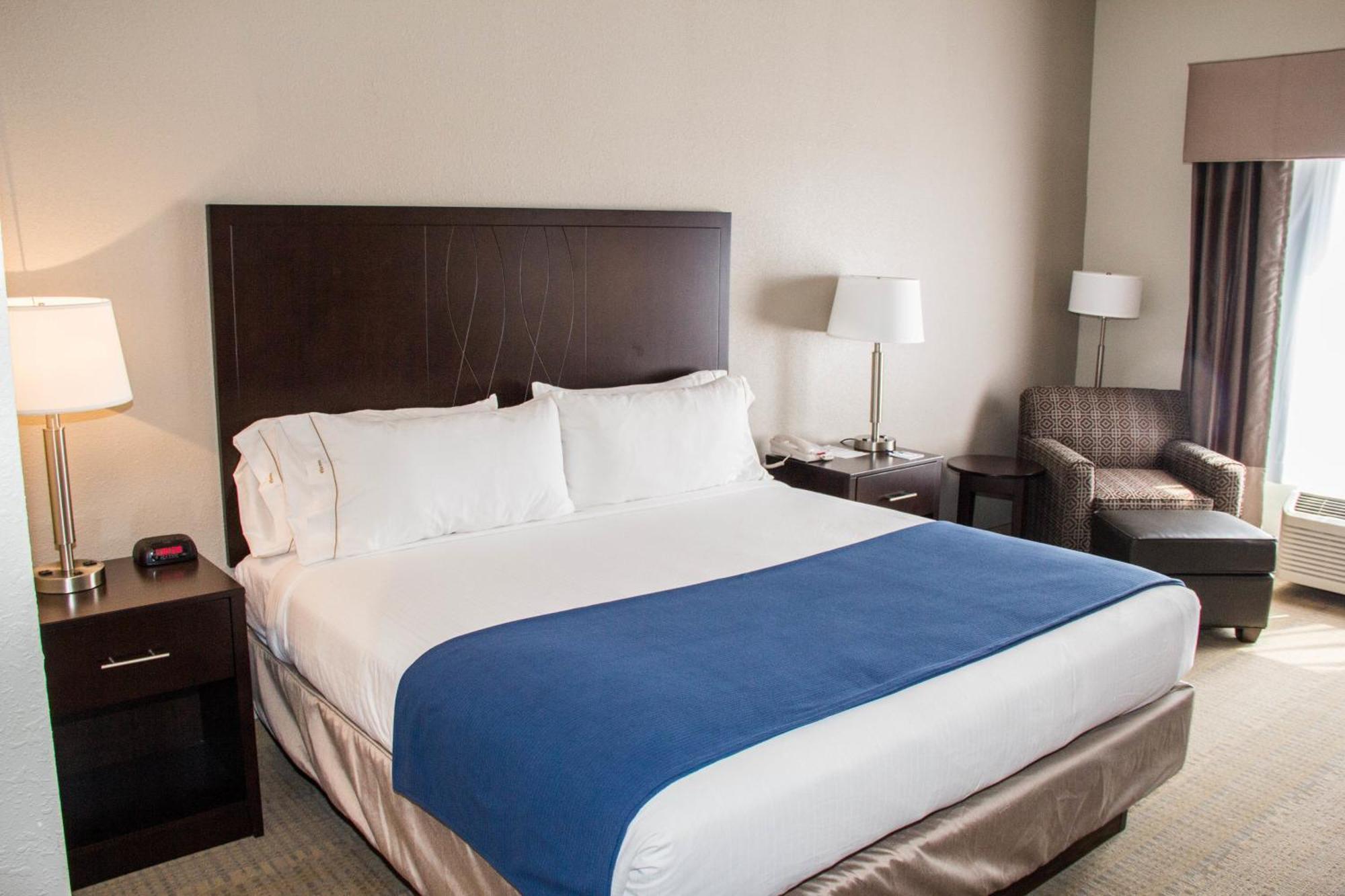 King Room Mobility Access or Hearing Accessible