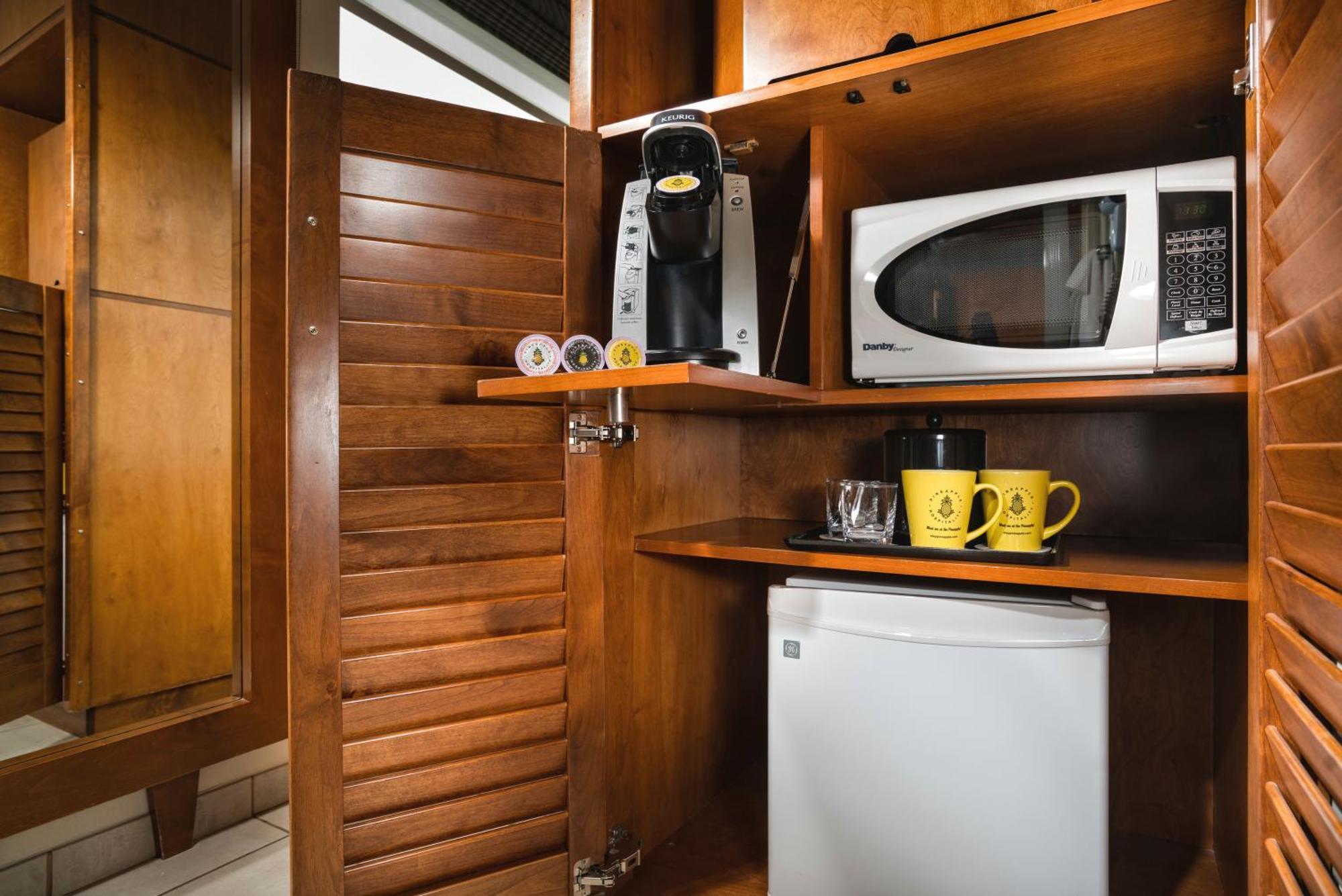 Studio Two Queen Mobility Accessible w or Tub & Communication Features