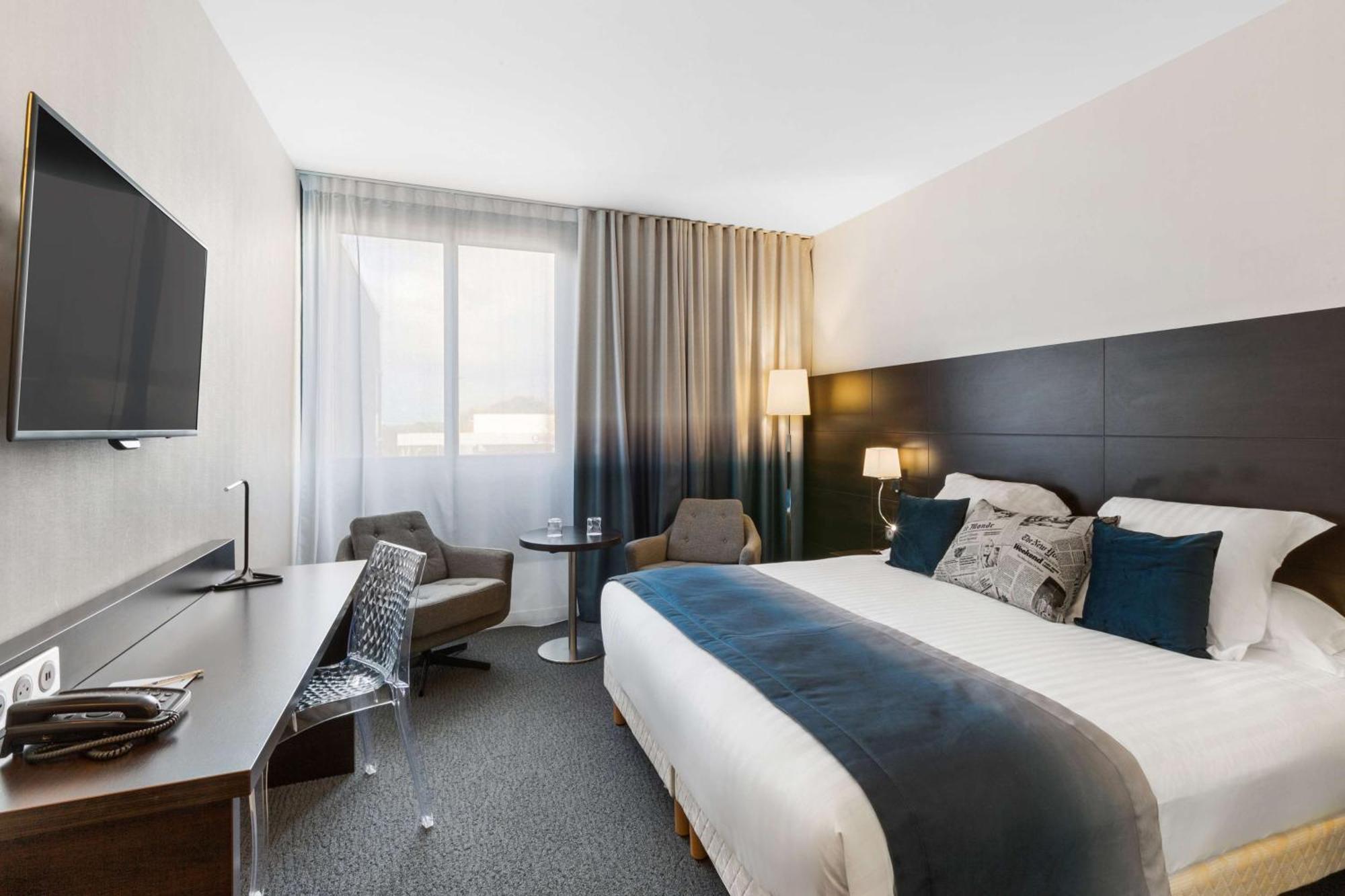 Executive Queen Room