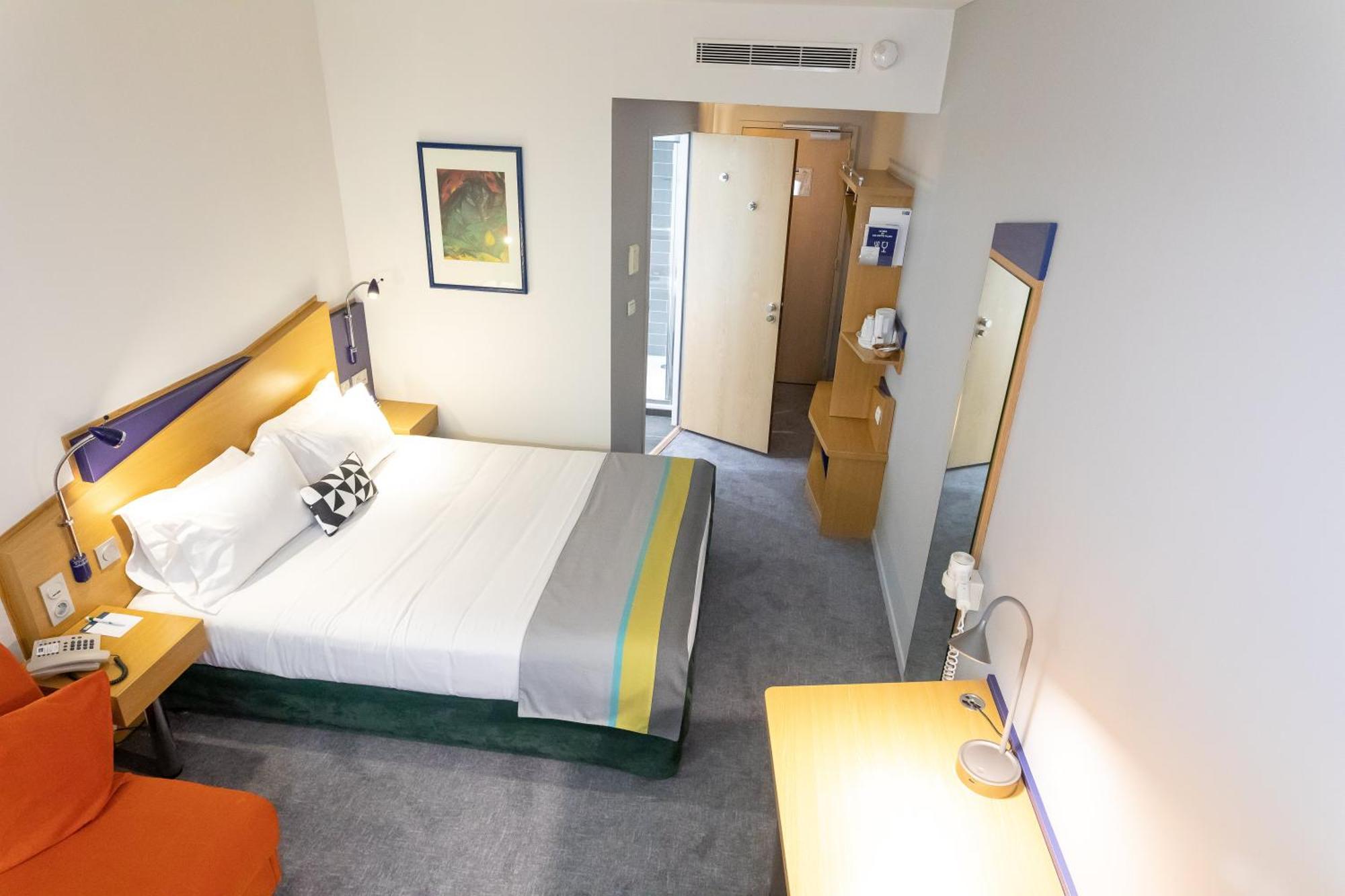 Chambre Lit Queen-Size Standard - Rez-de-Chaussée/Fumeurs