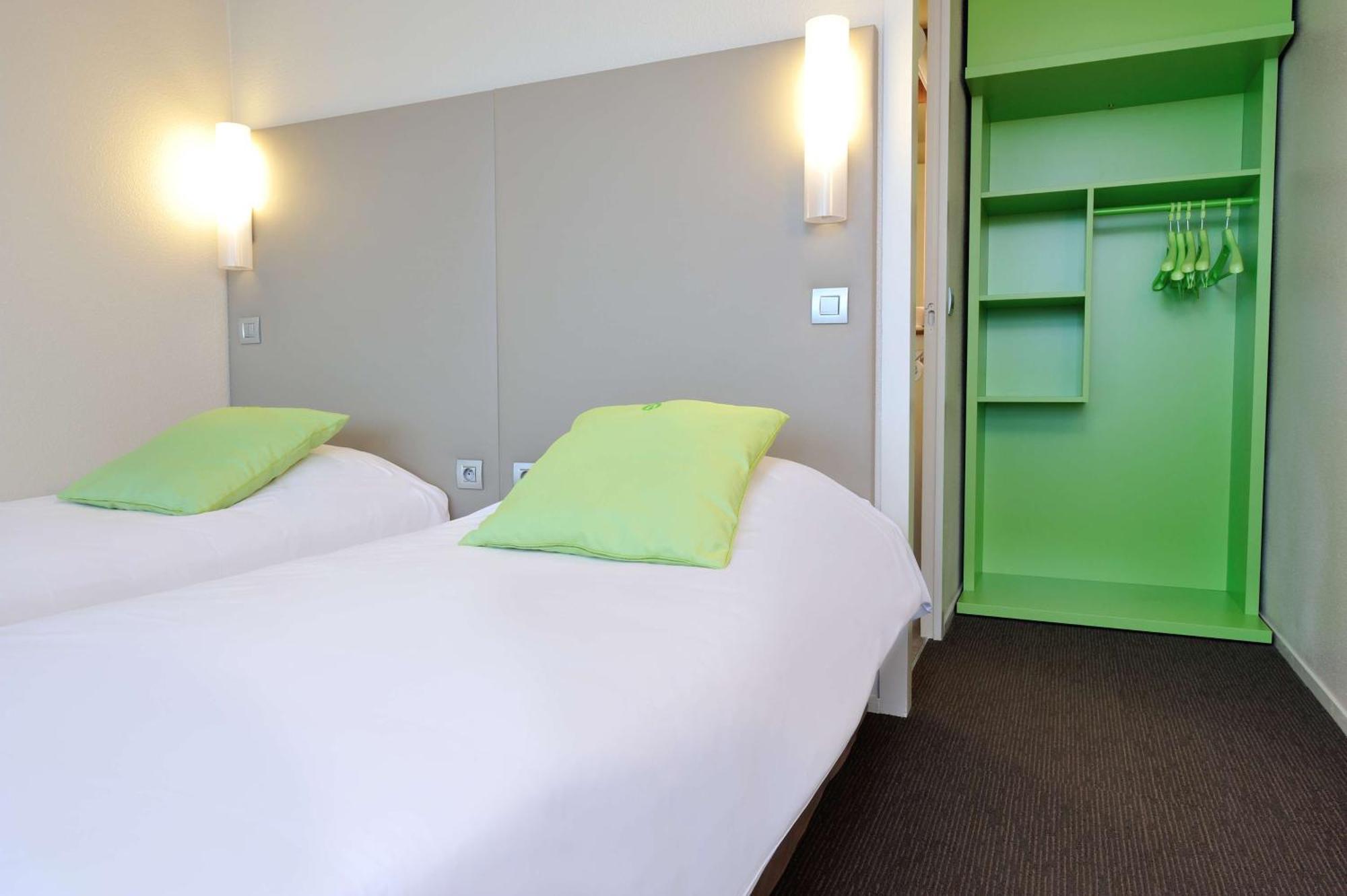 Chambre Lits Jumeaux 2 lits jumeaux 1 lit d'appoint