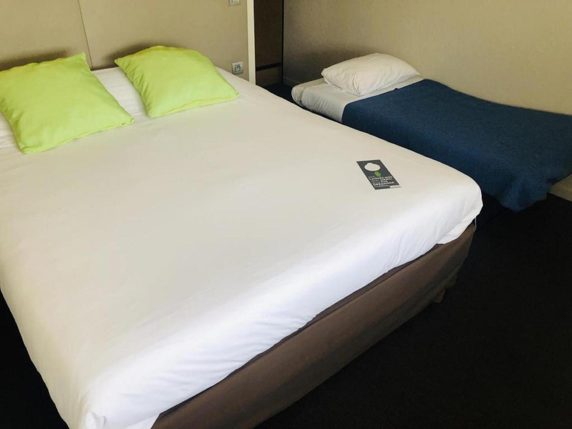 1 Double Bed 1 Junior Bed Up To 10 Years