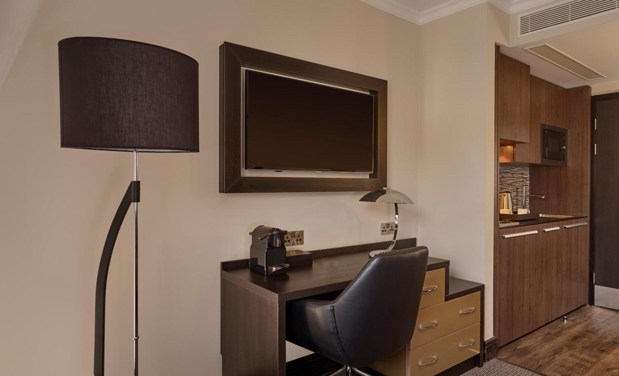 Deluxe Double Studio
