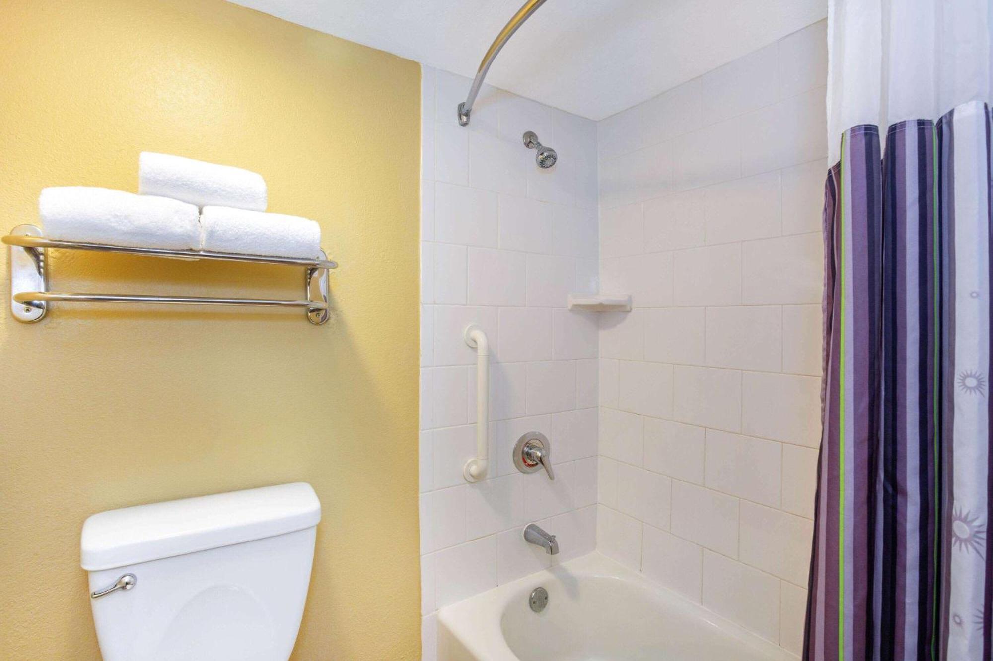 Double Room Two Double Beds Non-Smoking