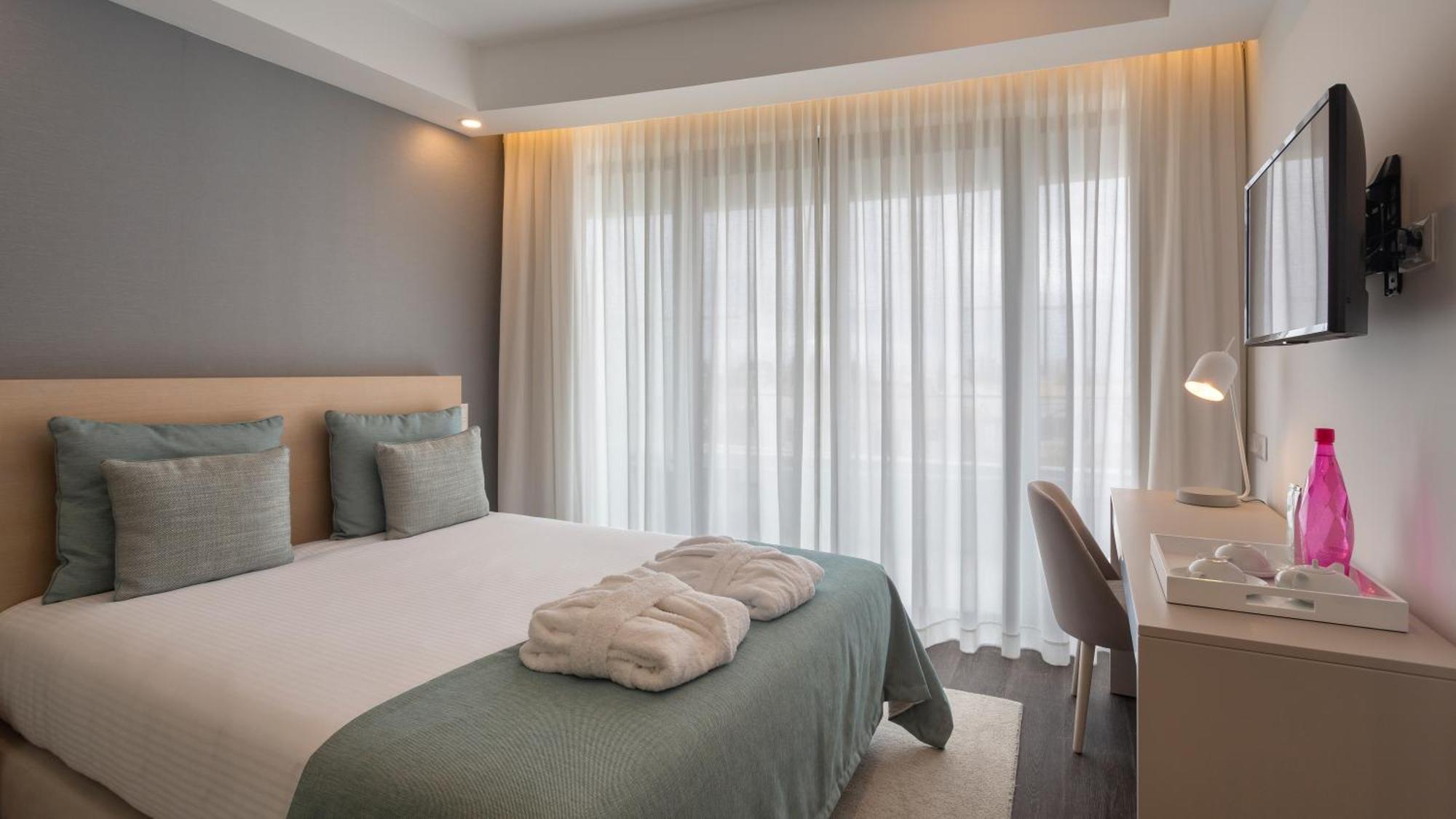 Standard Double or Twin Room Spa Access
