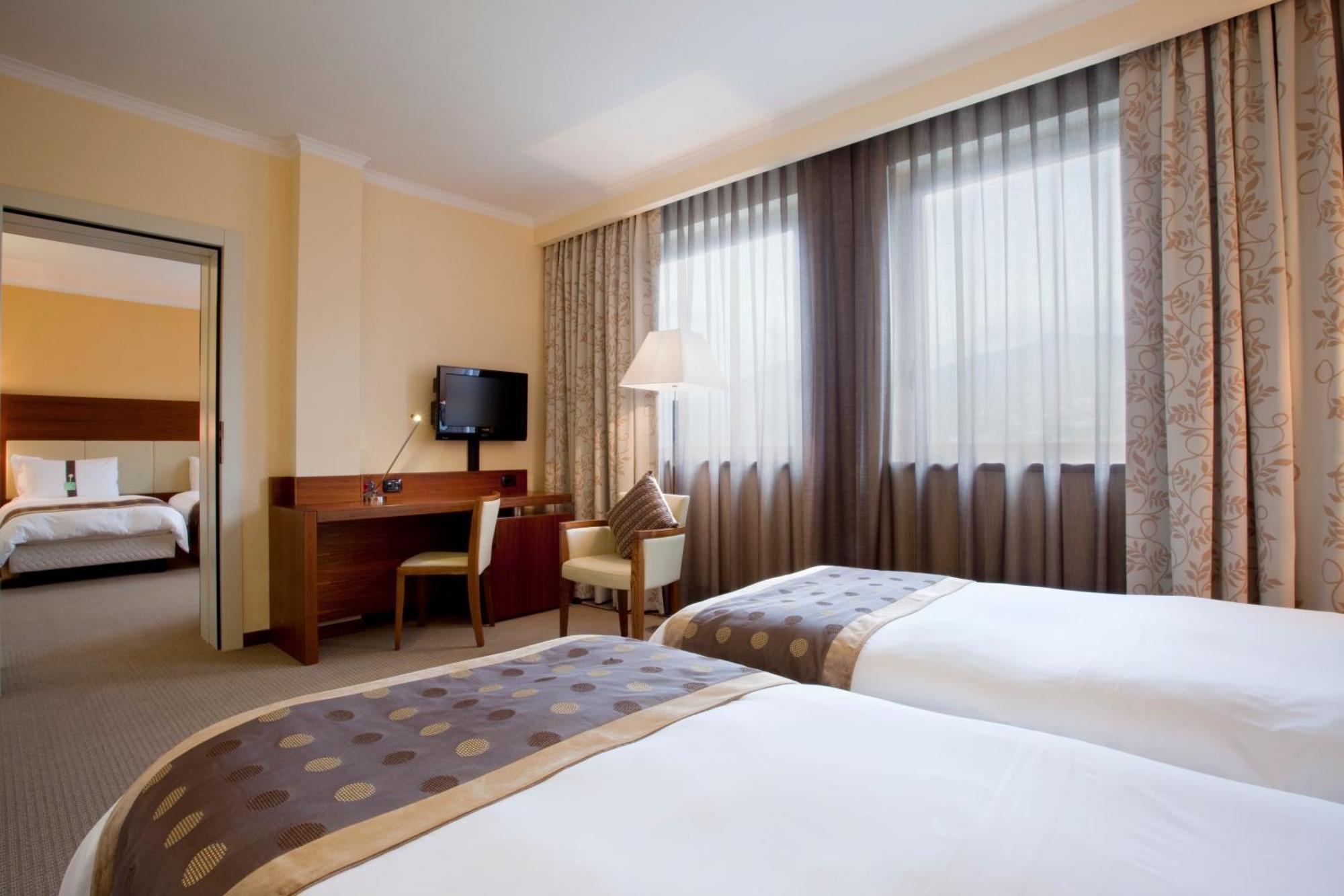Standard Room Two Single Beds