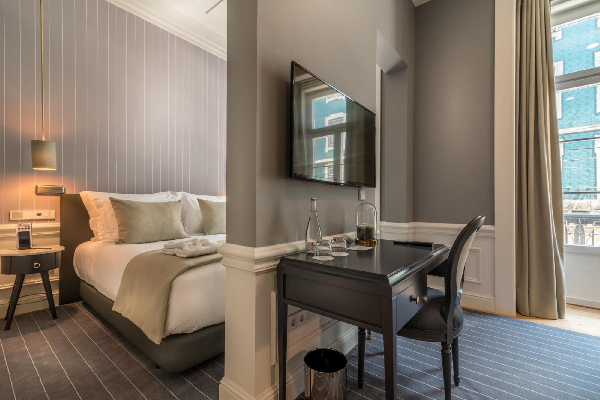 Premium Double or Twin Room City View