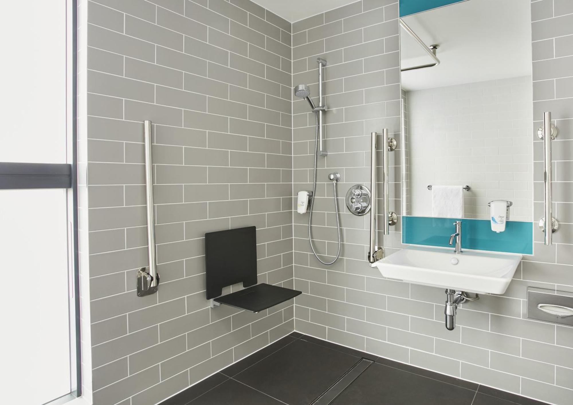 Double Room Hot Accessible