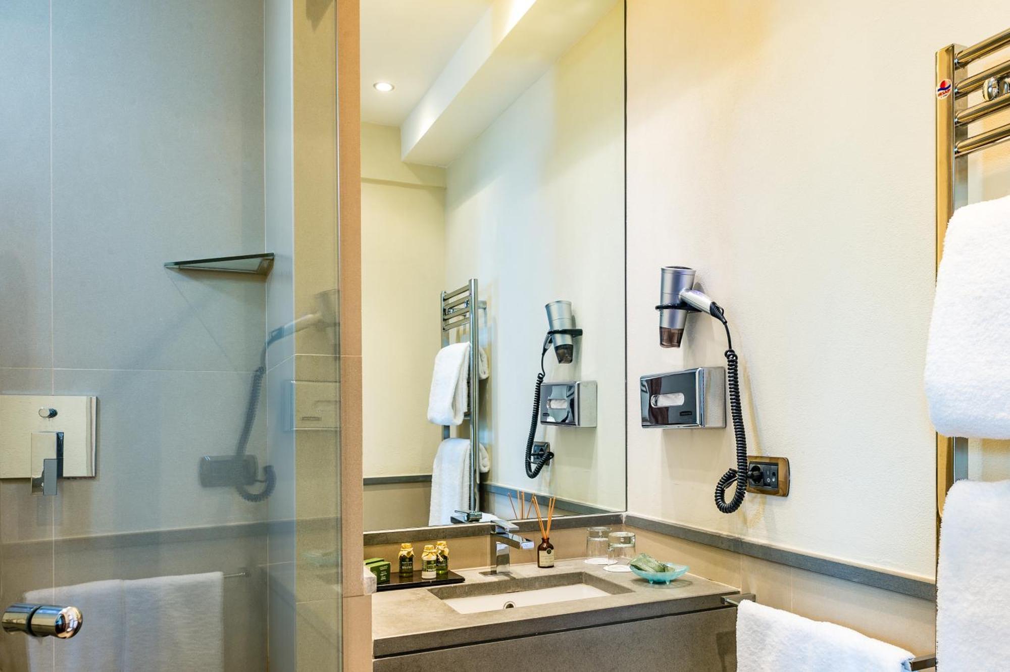 Standard Double or Twin Room Balcony
