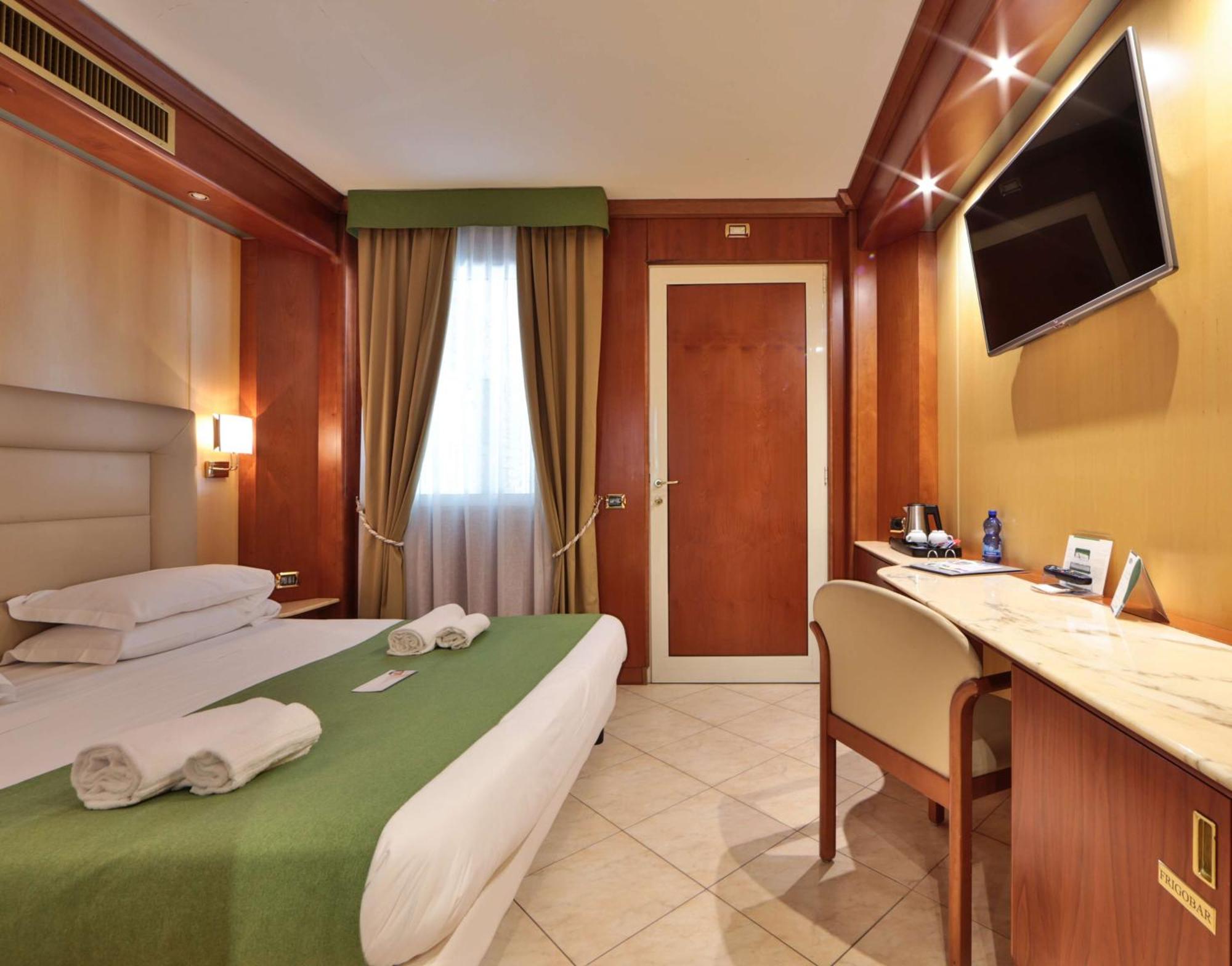 Comfort Double Room Patio