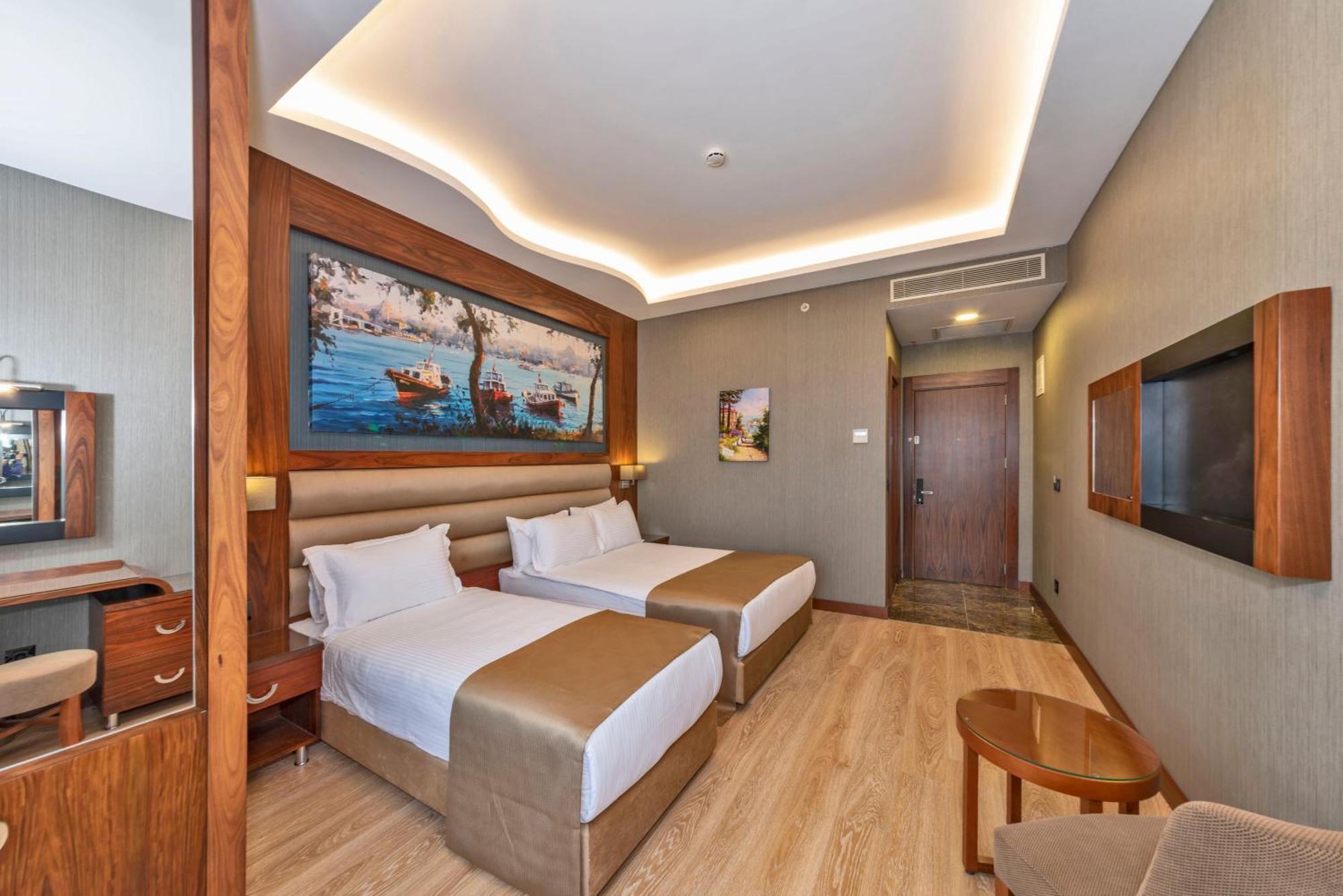 Deluxe Double or Twin Room