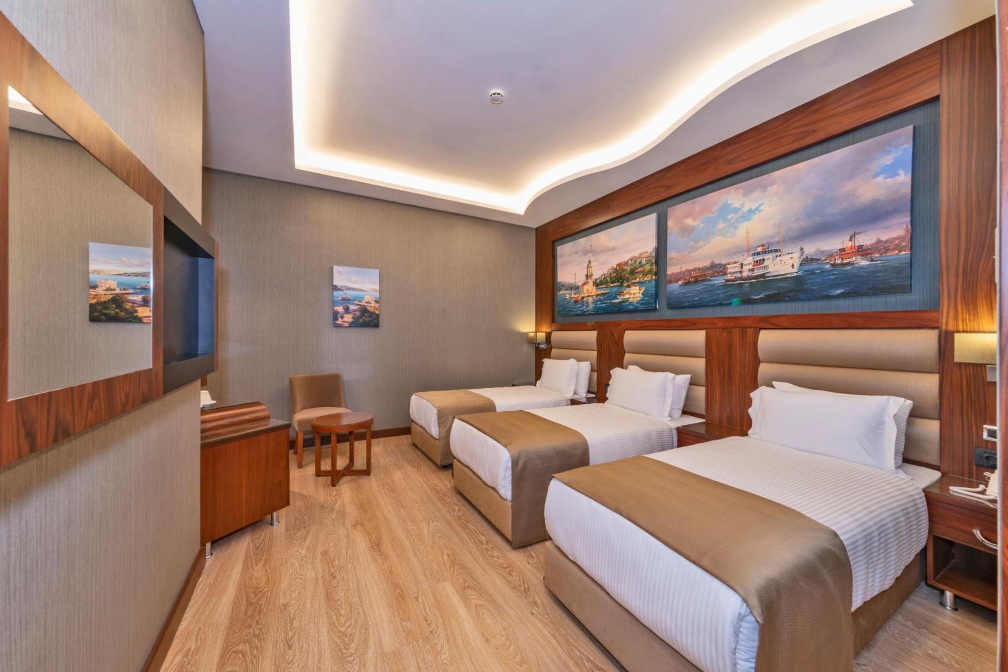 Deluxe Triple Room