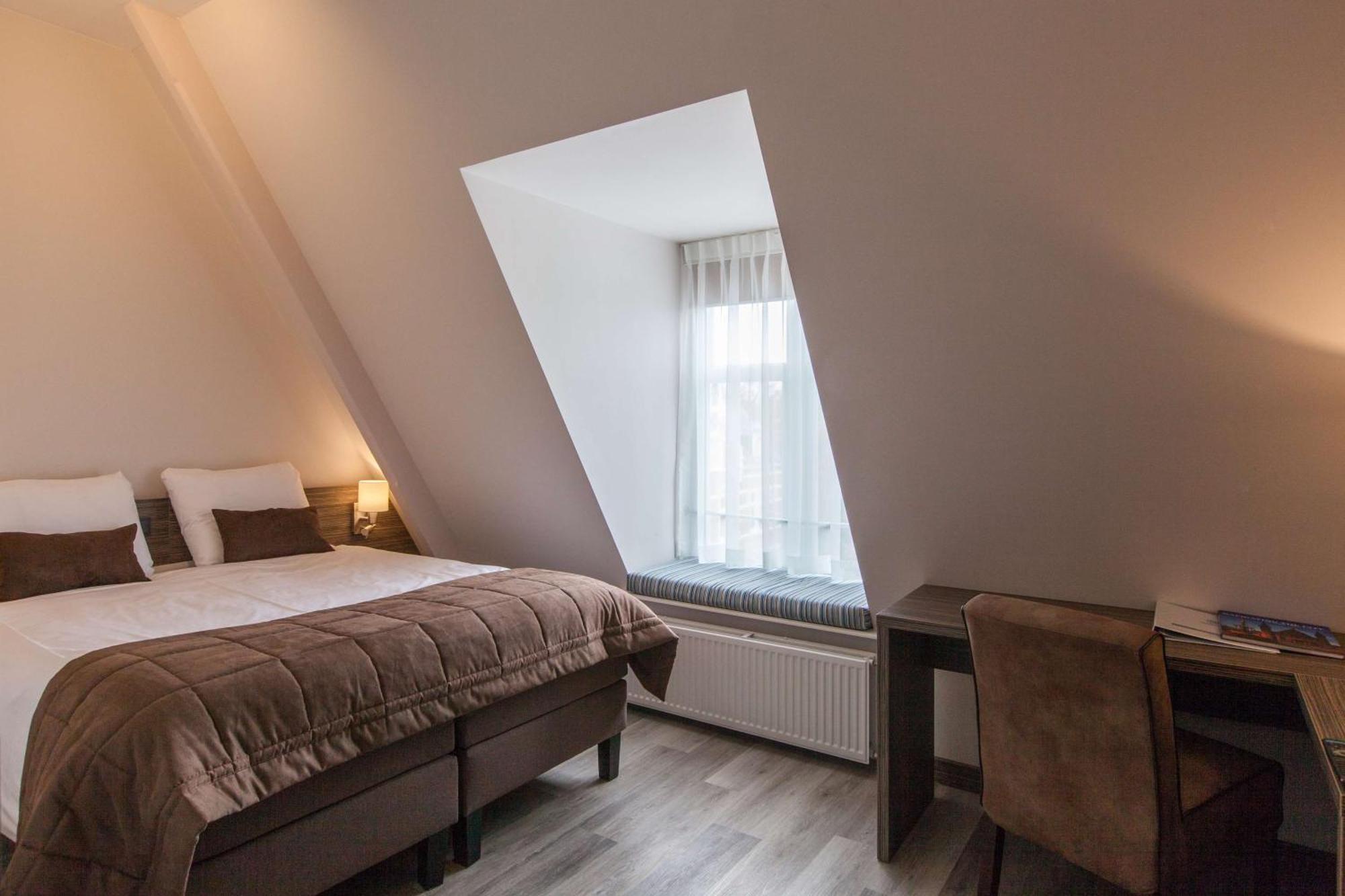 Economy King Room