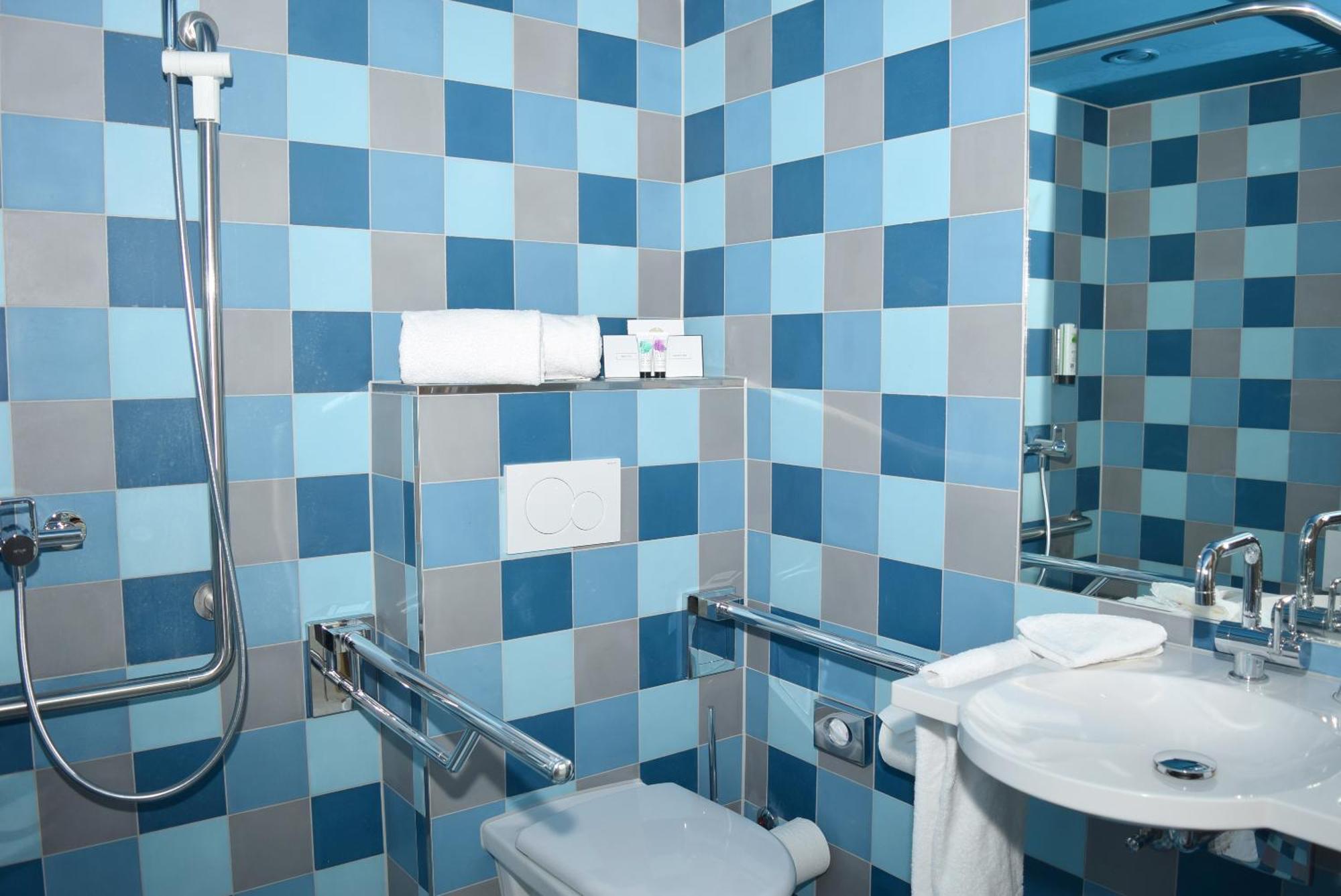 Corner Room Disability Access