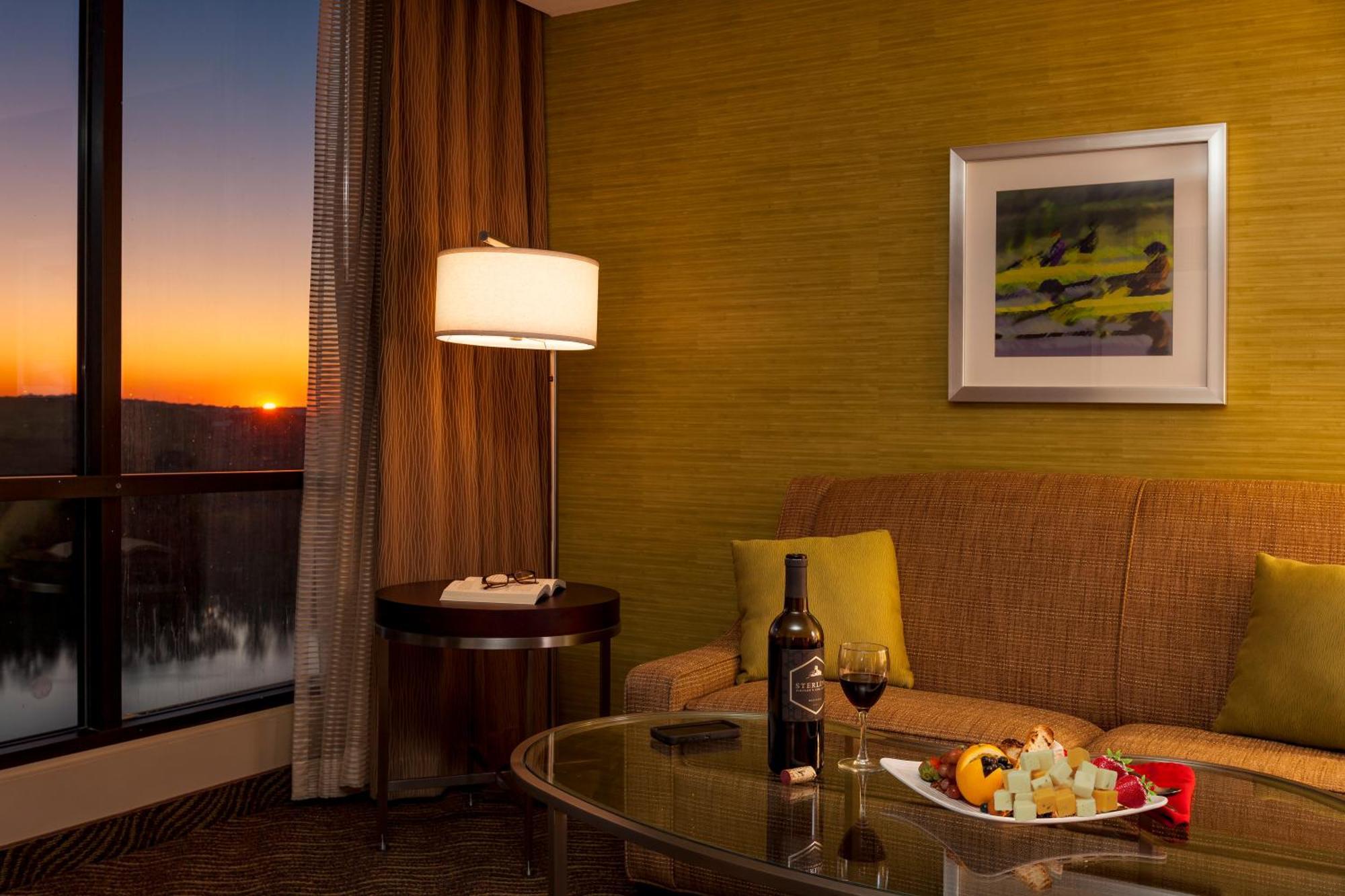 Deluxe King Room,1666029931:JPEG