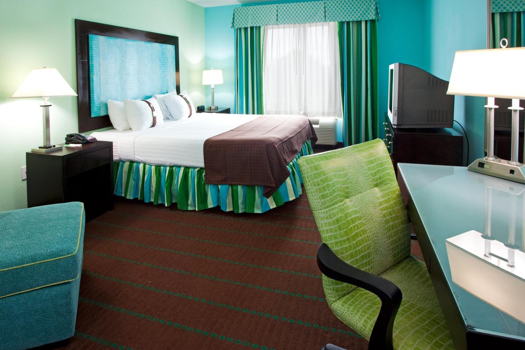 Standard King Room