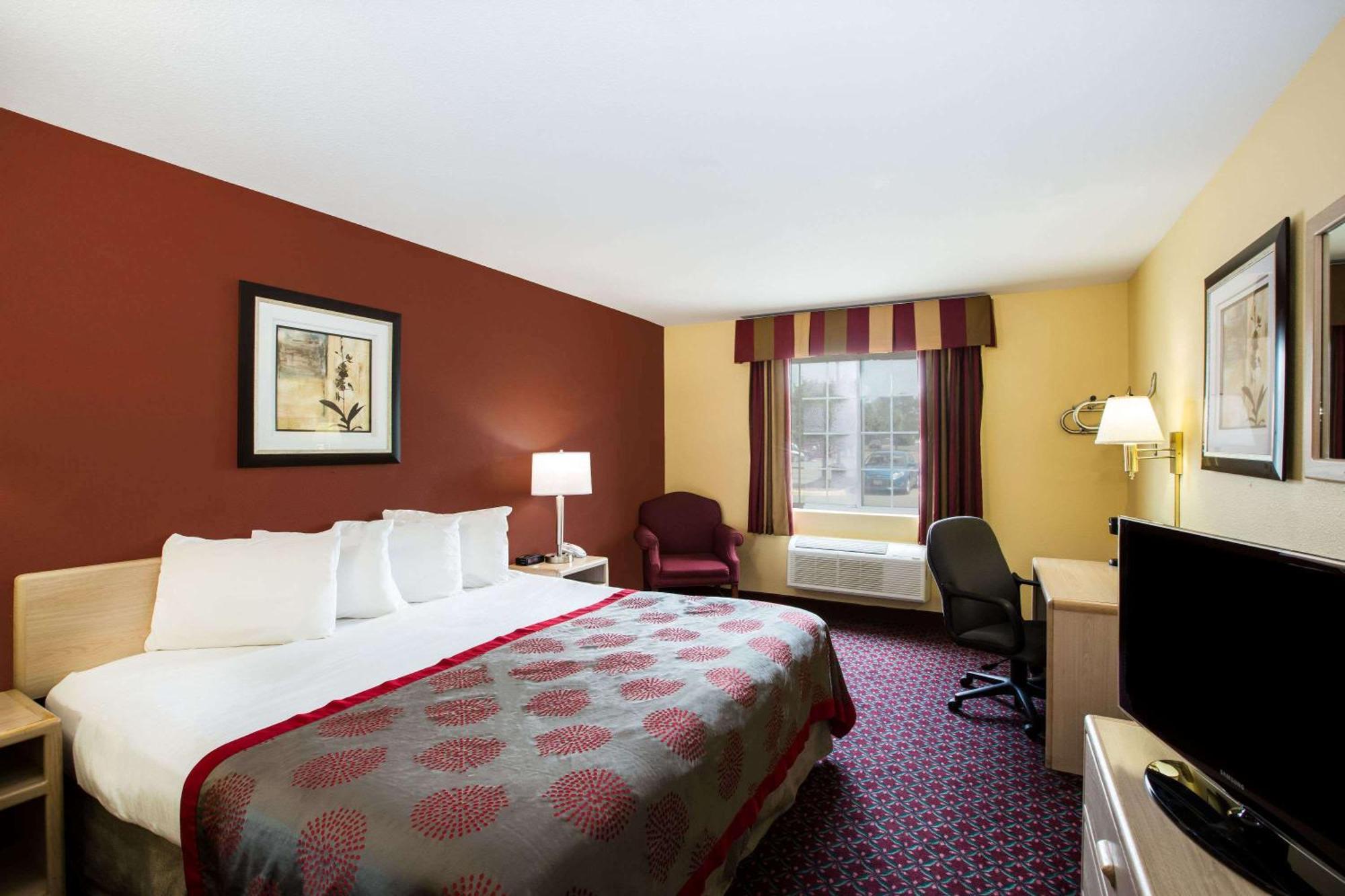King Room Mobility Access or Non-Smoking