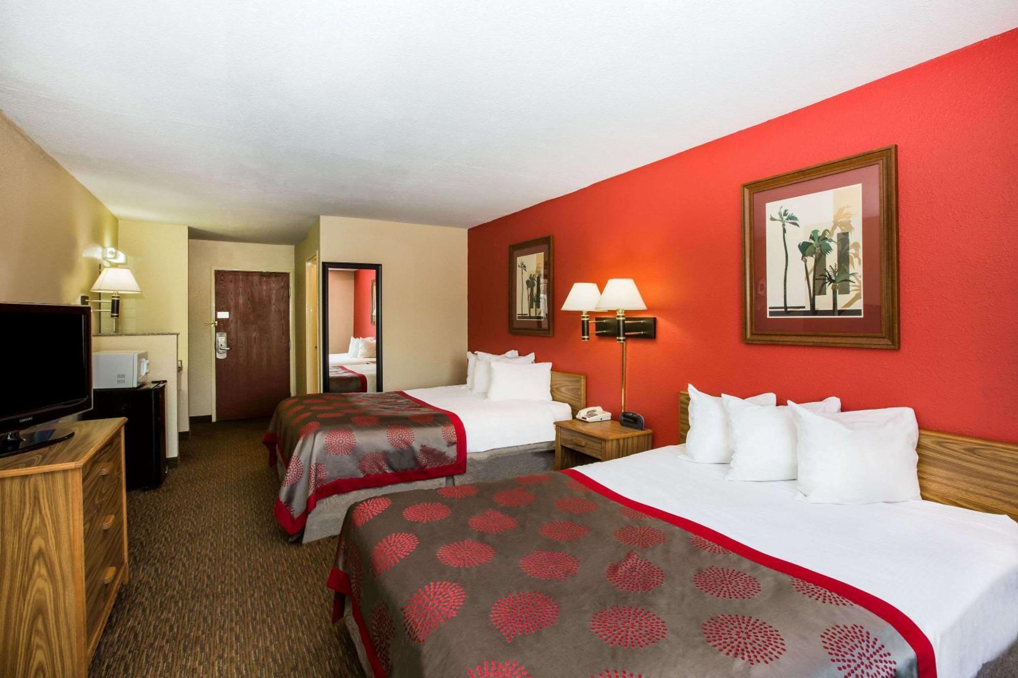 Queen Room Two Queen Beds Non-Smoking