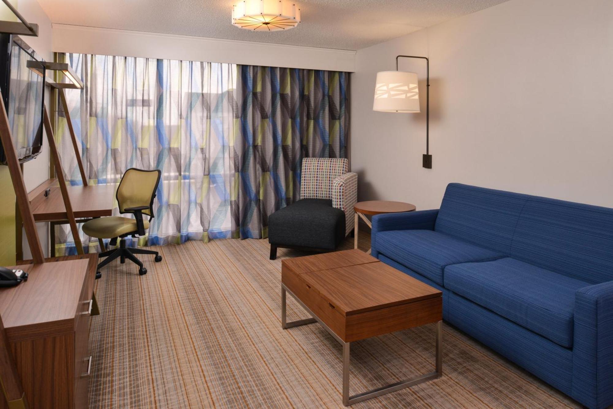One-Bedroom King Suite with Sofa Bed,1280587384:JPEG