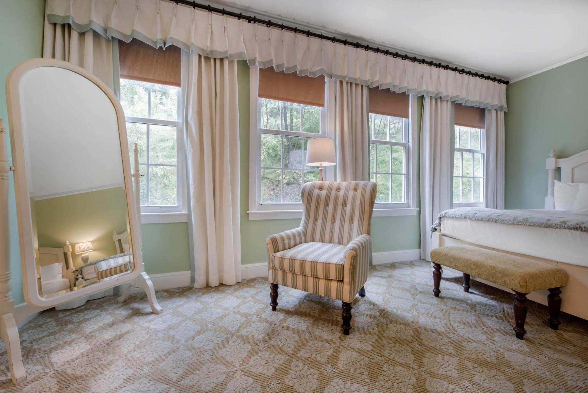 Deluxe Room Two Double Beds
