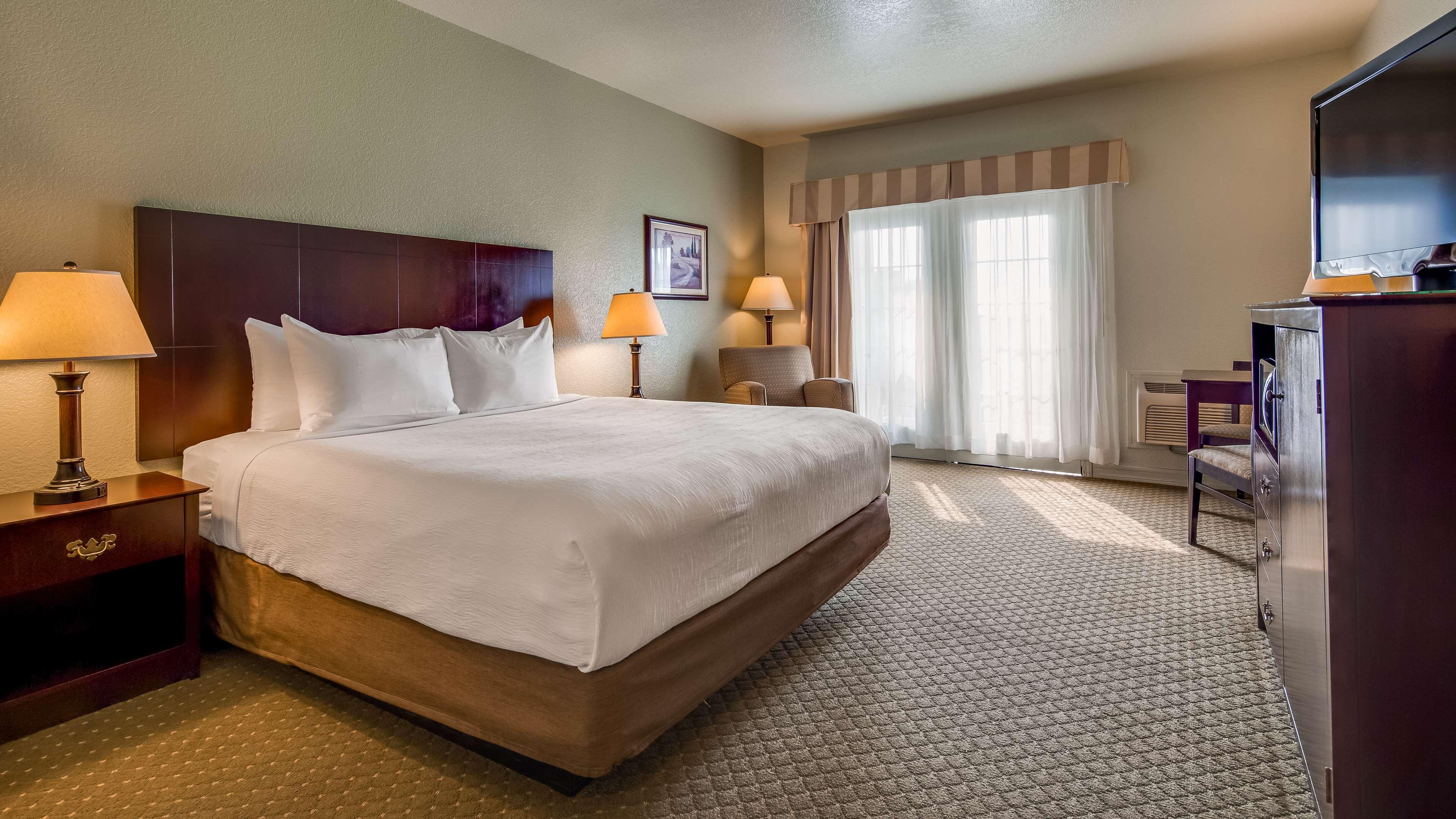 King Room Balcony Bay View Disability Access or Non-Smoking