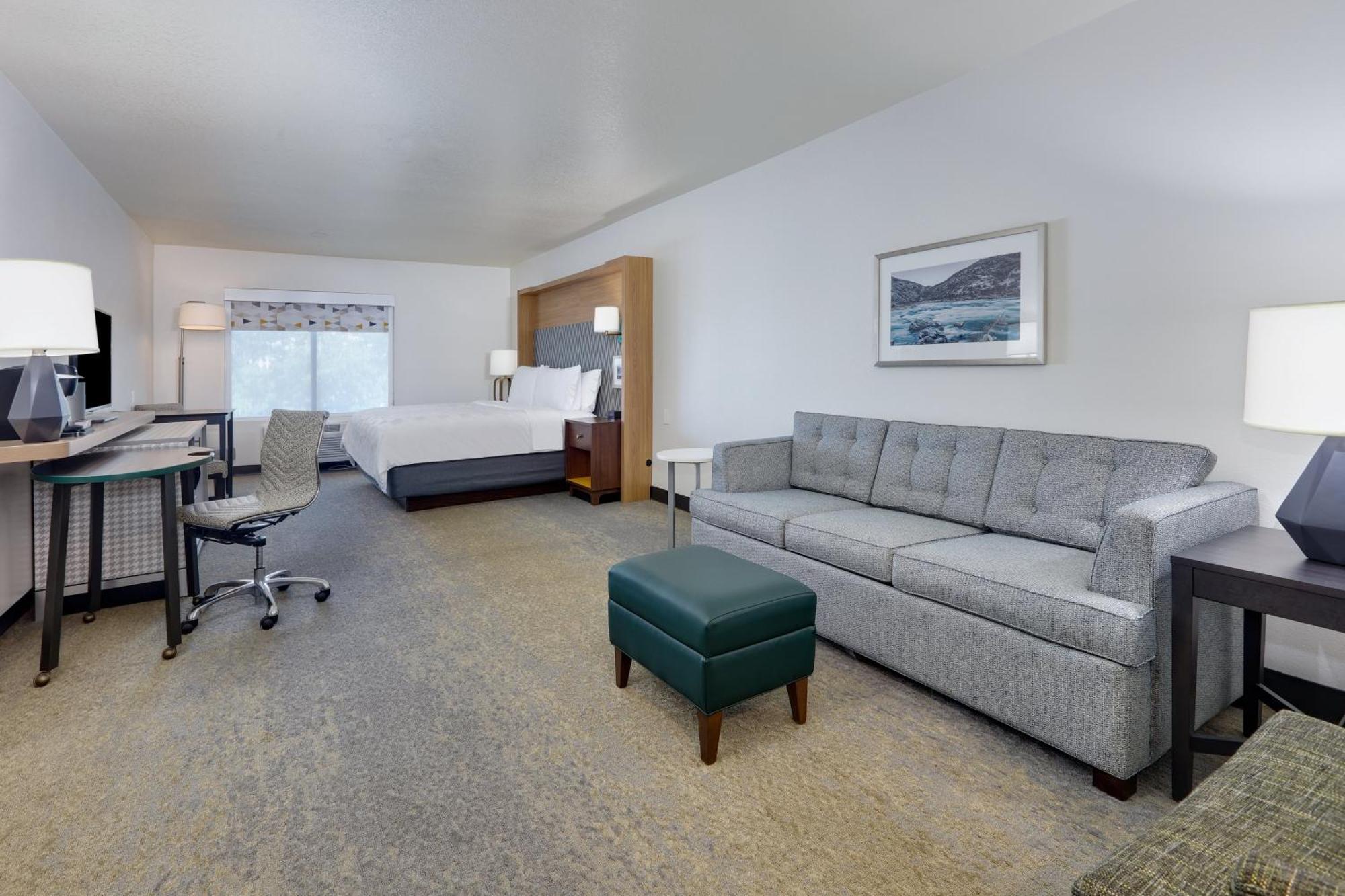 Premium King Room Sofa Bed,1280652370:JPEG