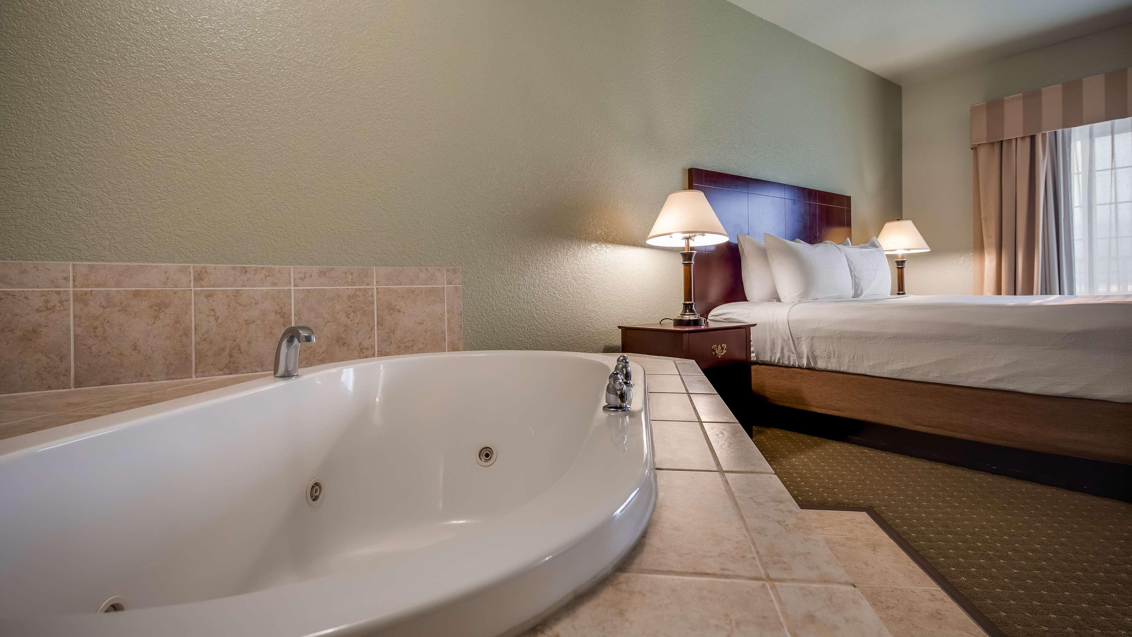 King Room Balcony Bay View Whirlpool or Non-Smoking