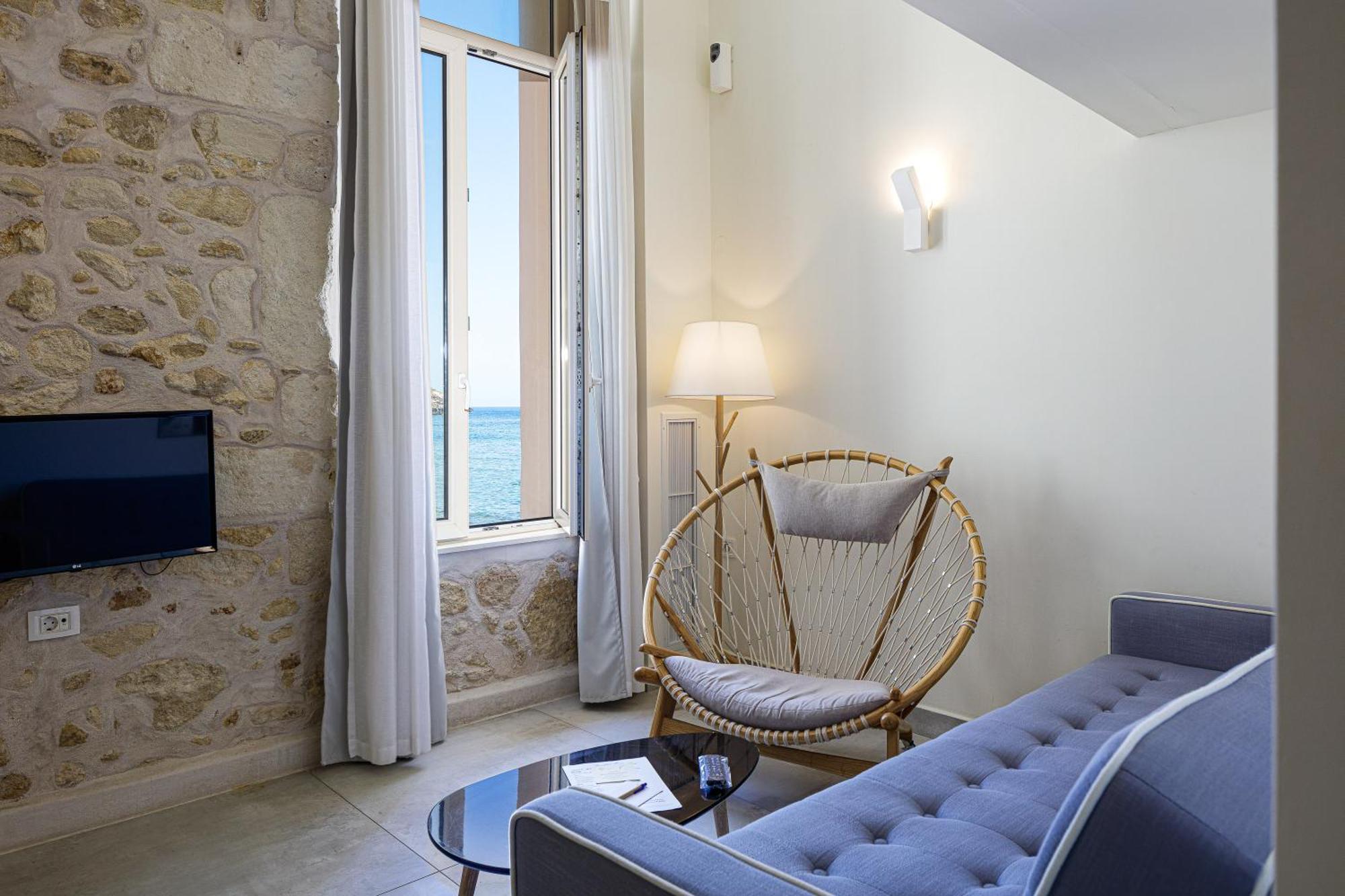 Suite Side Sea View Split Level