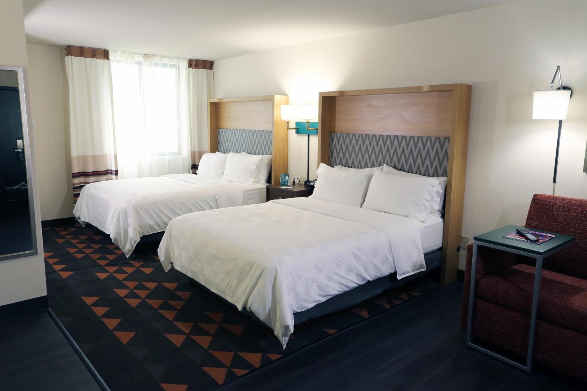 Standard Queen Room Two Queen Beds