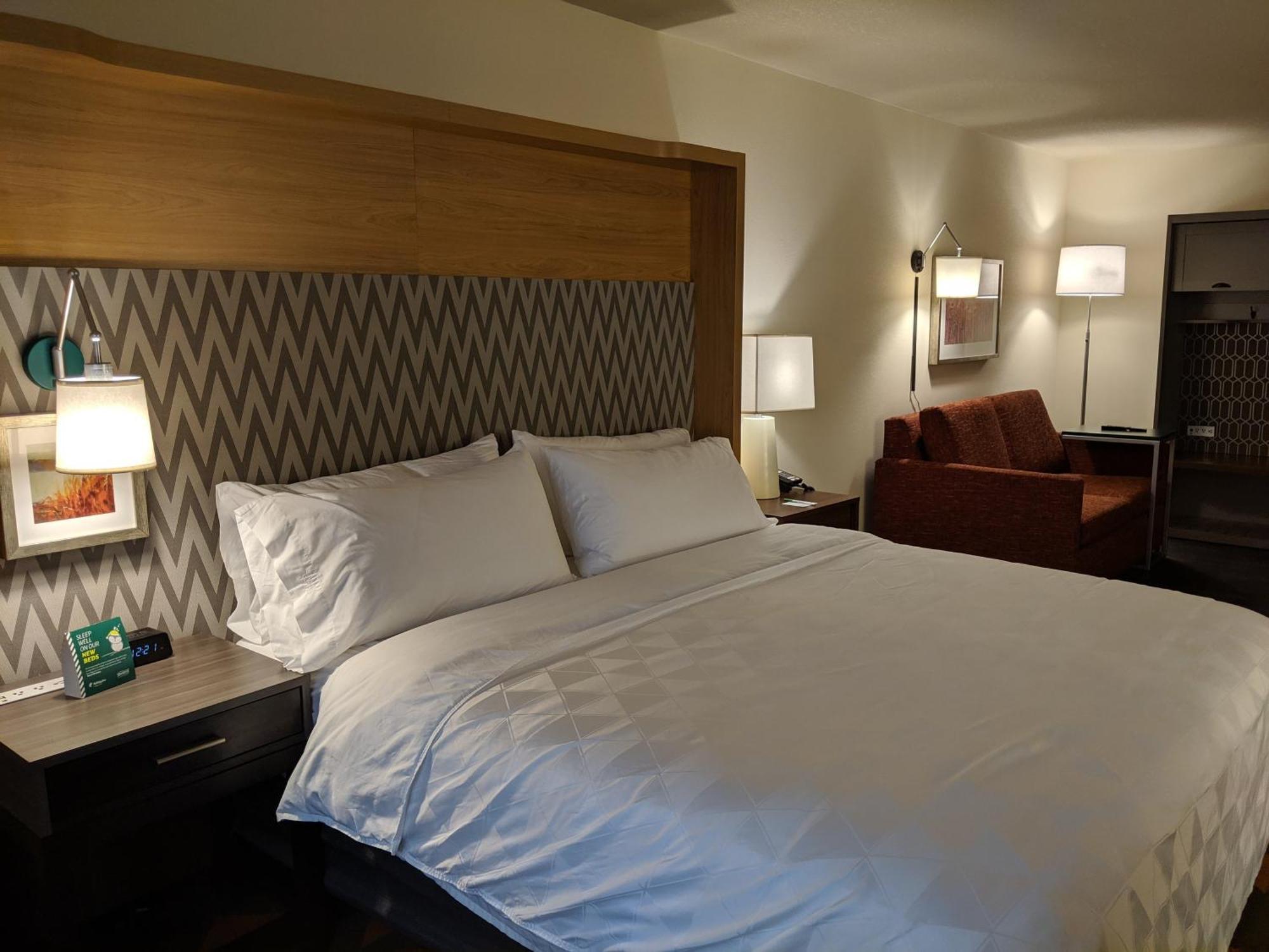 Standard King Room