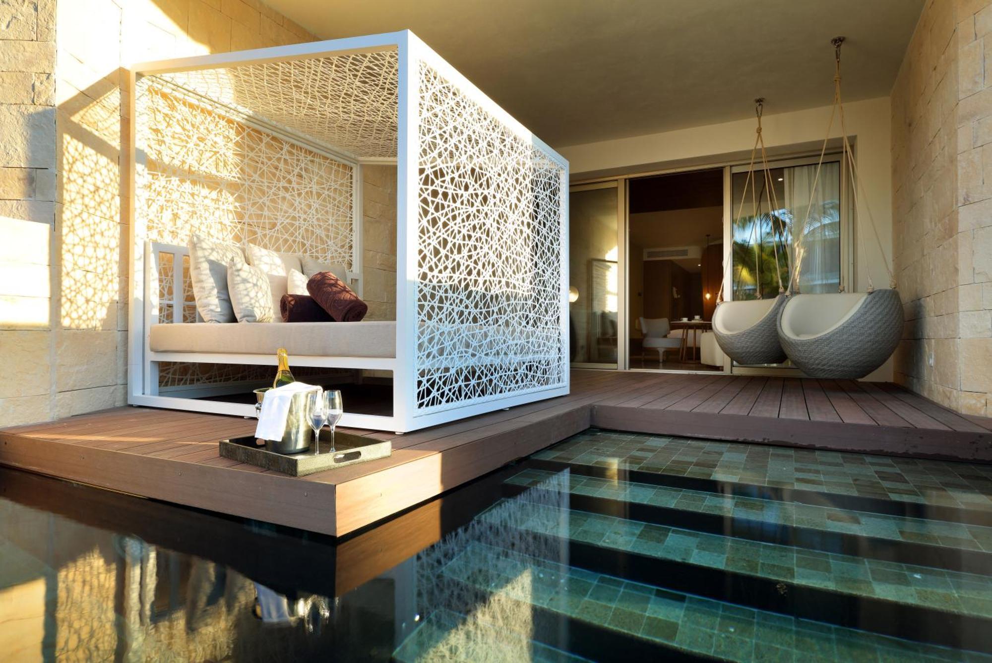 Junior Suite Swim Out