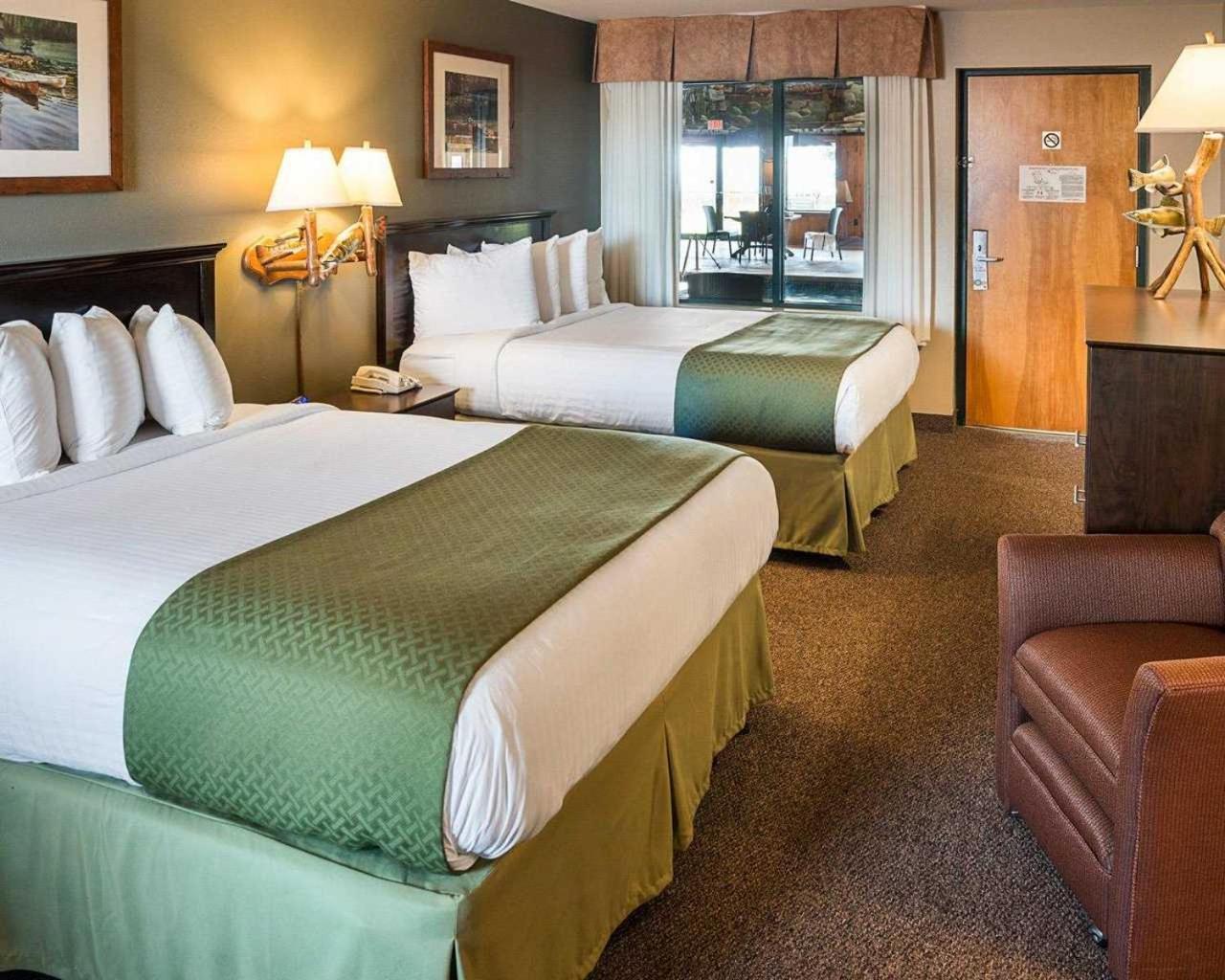 Queen Room Two Queen Beds Pool View