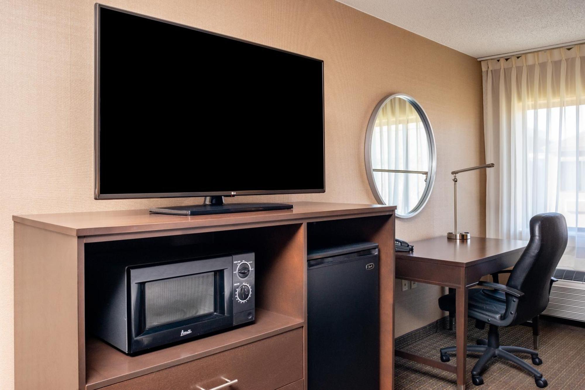 Double Room Two Double Beds Non-Smoking