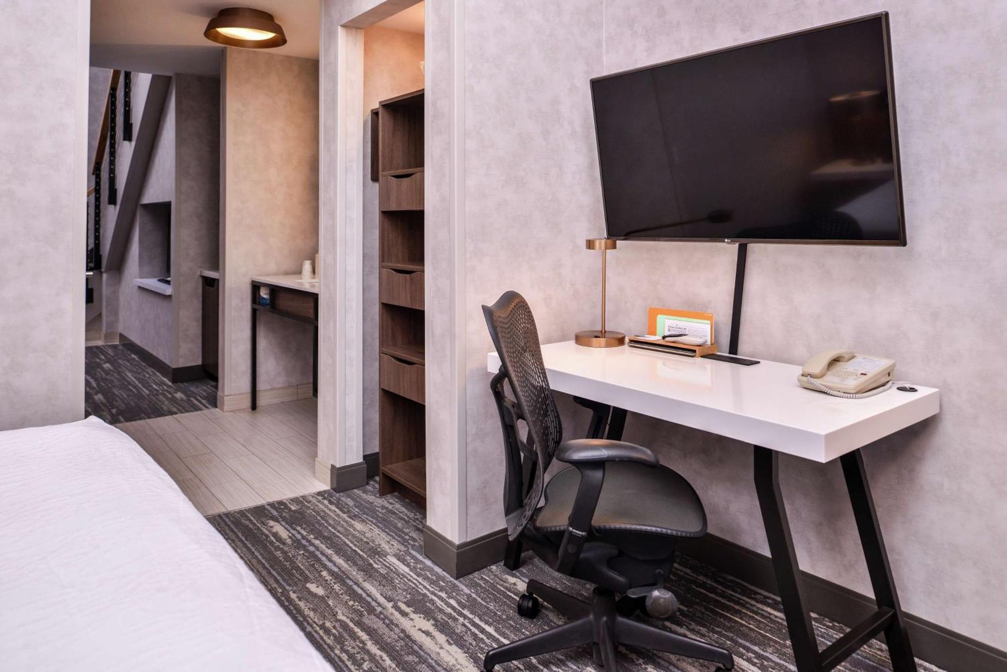 King Suite