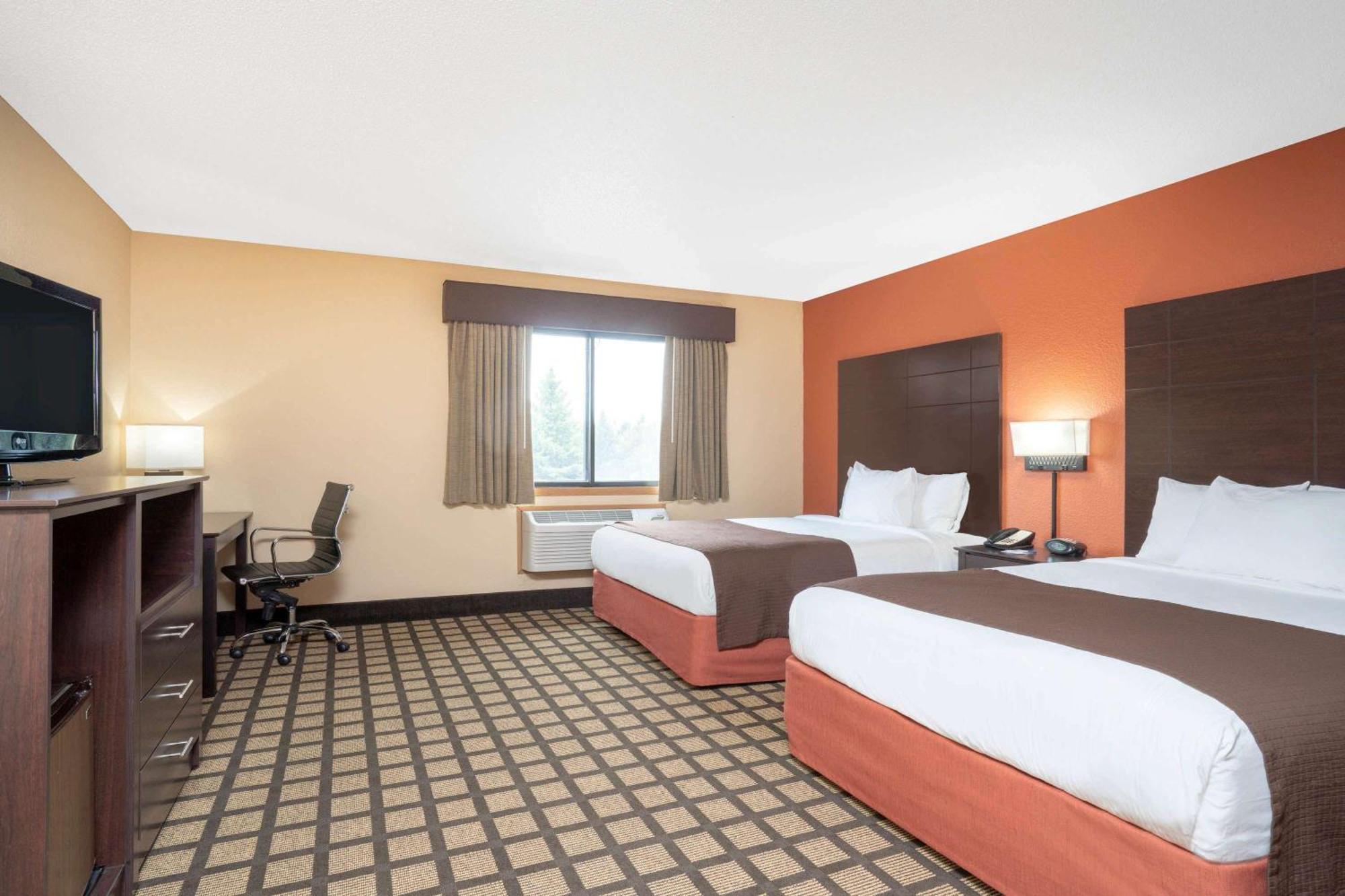 Double Room with Two Double Beds - Non-Smoking