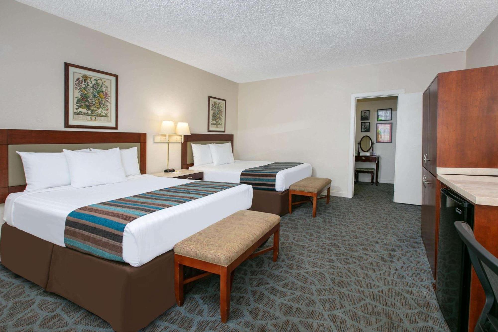 Double Room Two Double Beds Second Floor or Smoking