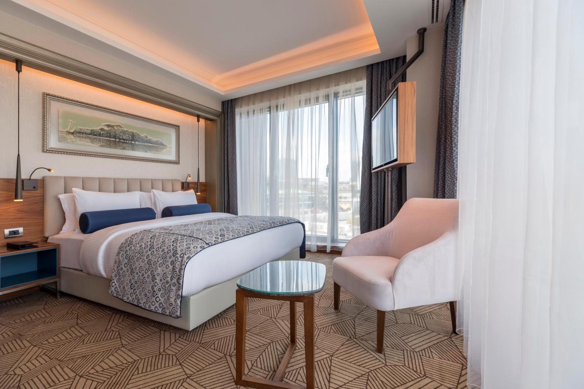 Executive Queen Room City View