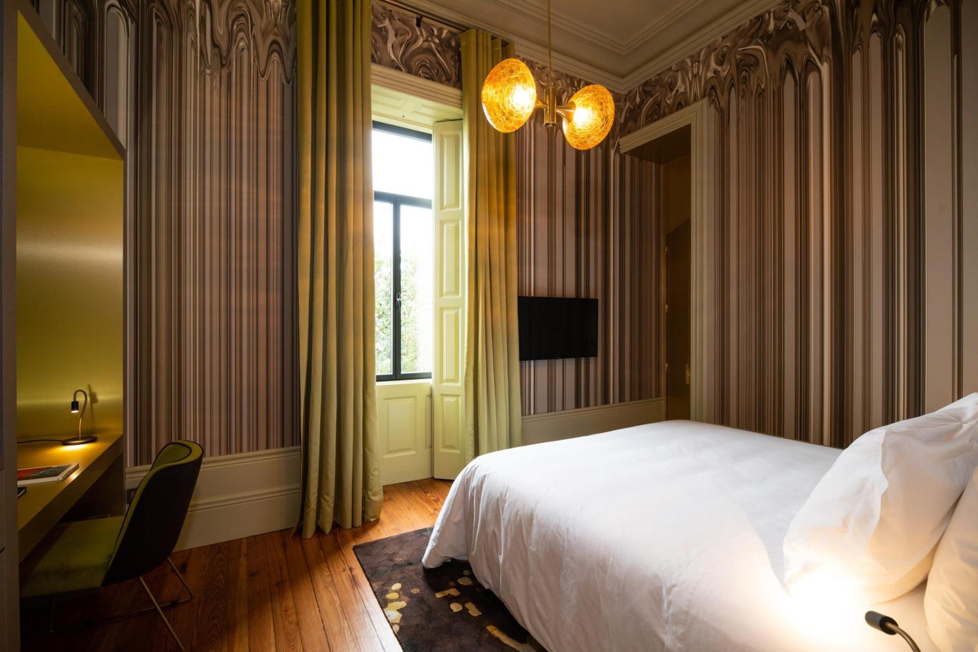 Manor House Room