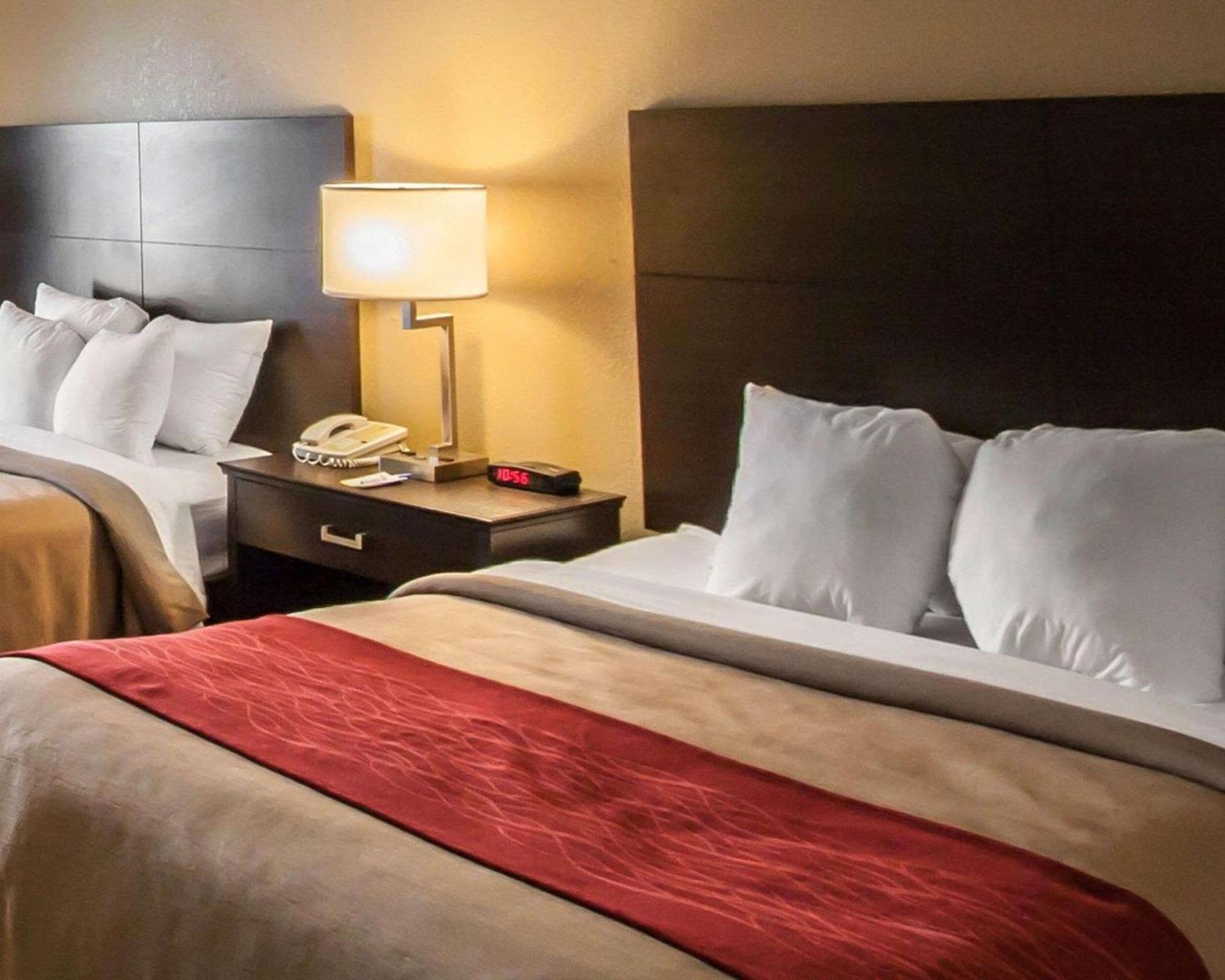 Double Room Two Double Beds Non-Smoking