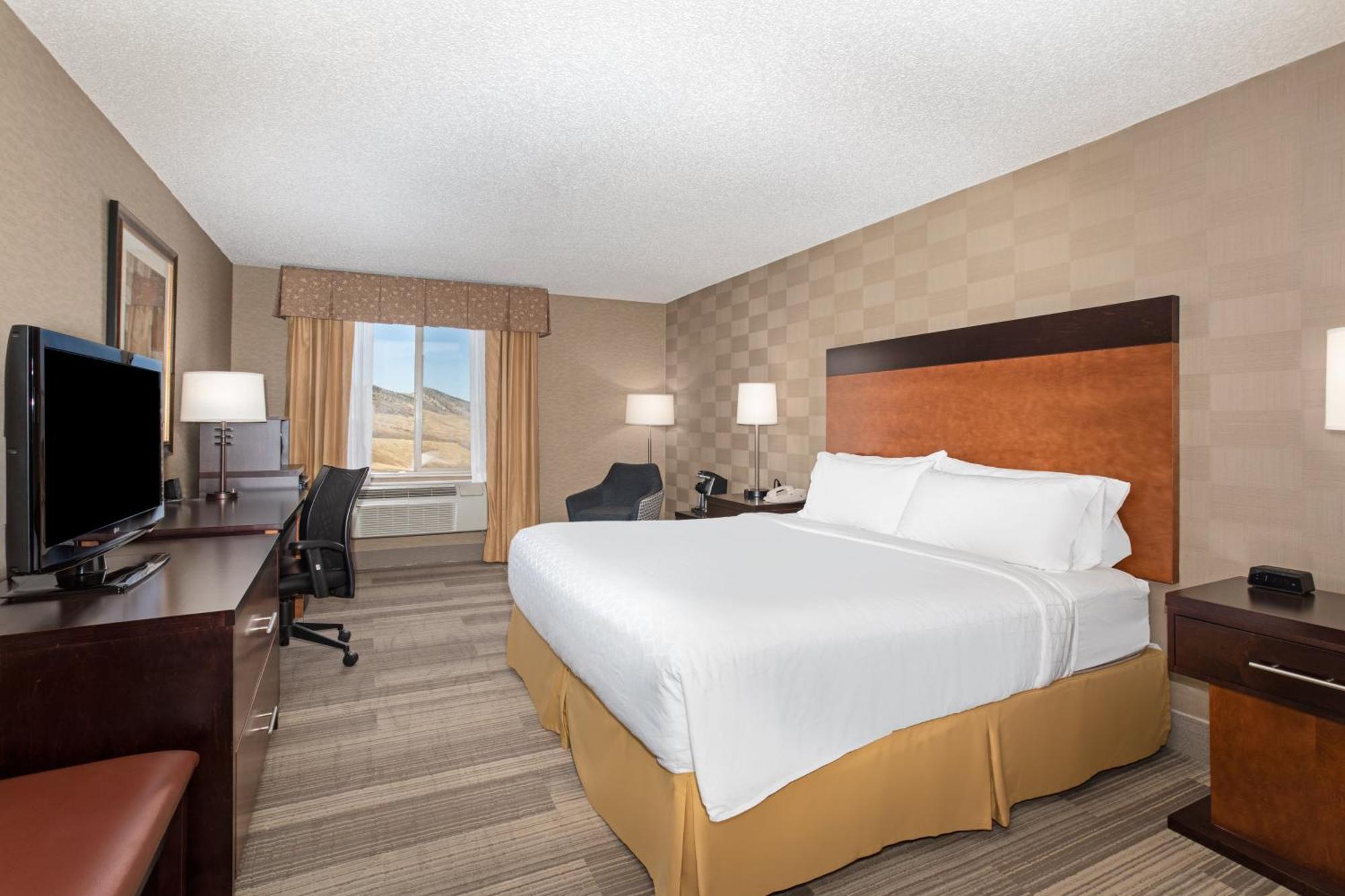 Standard King Room