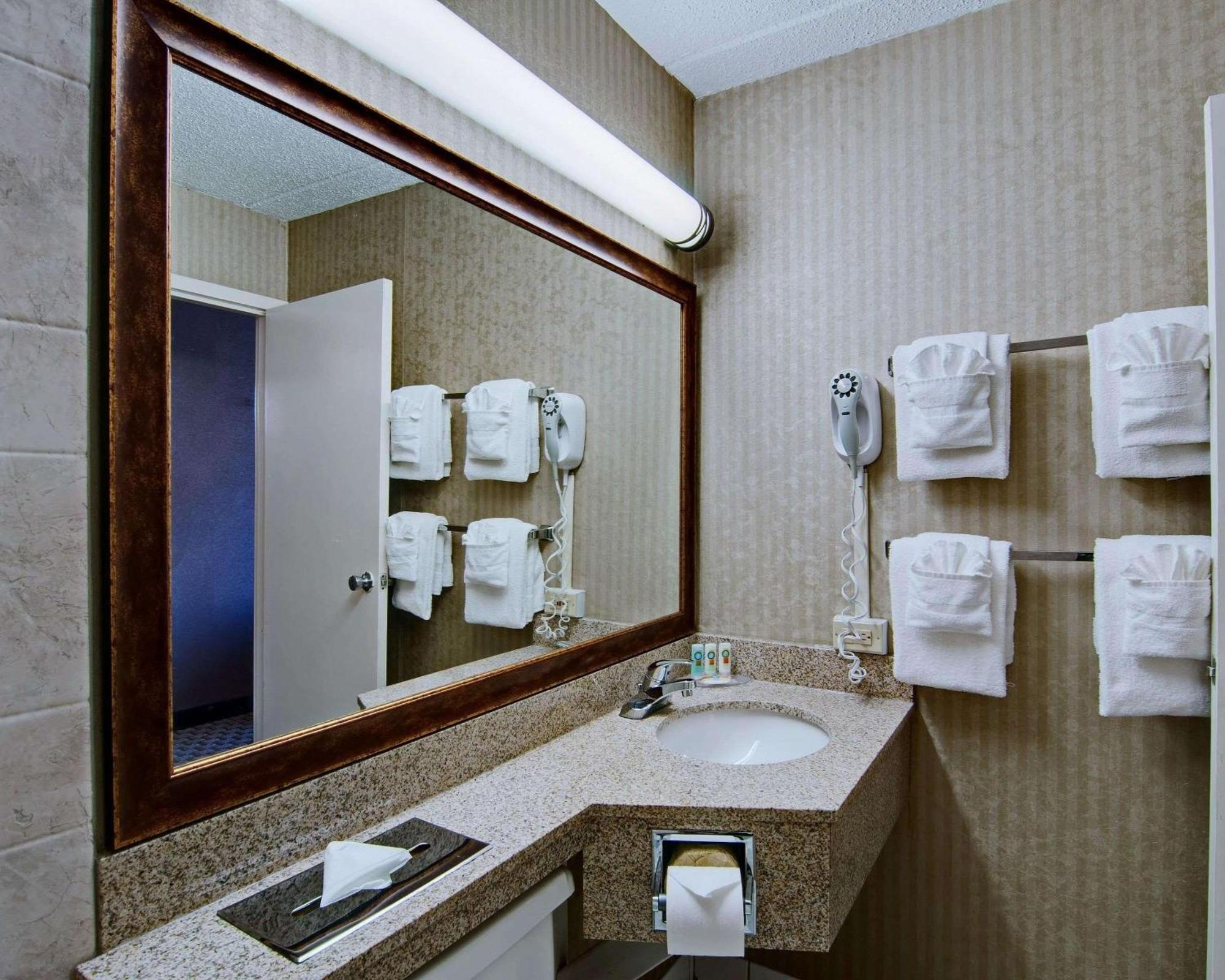 Double Room Two Double Beds Non-Smoking